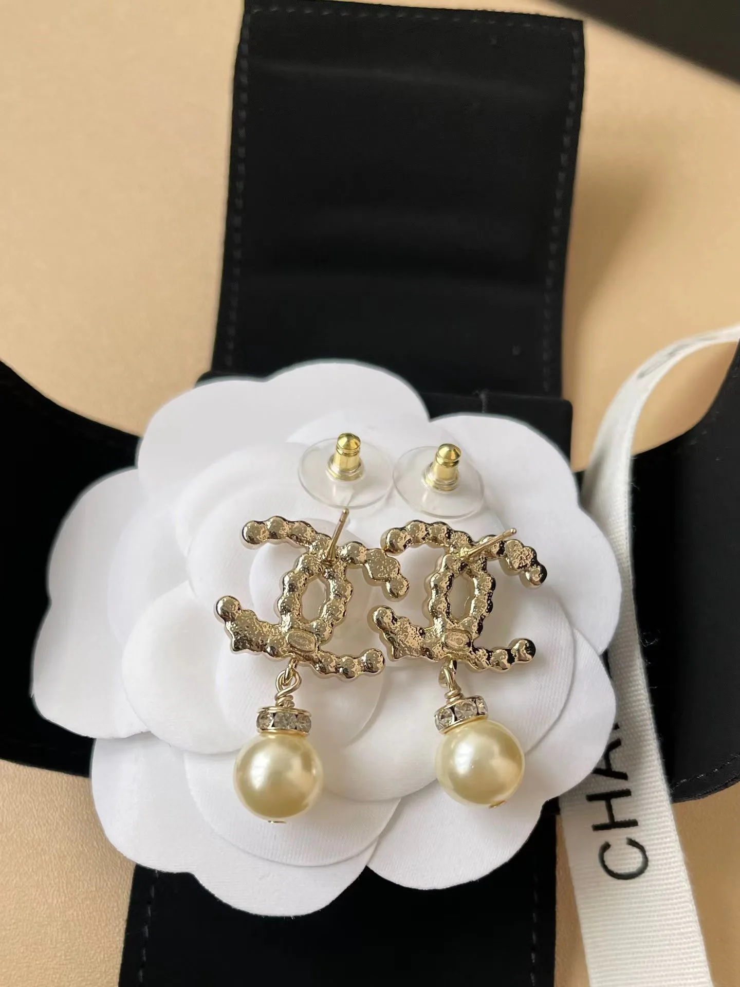 Бижутерия Chanel 1302354