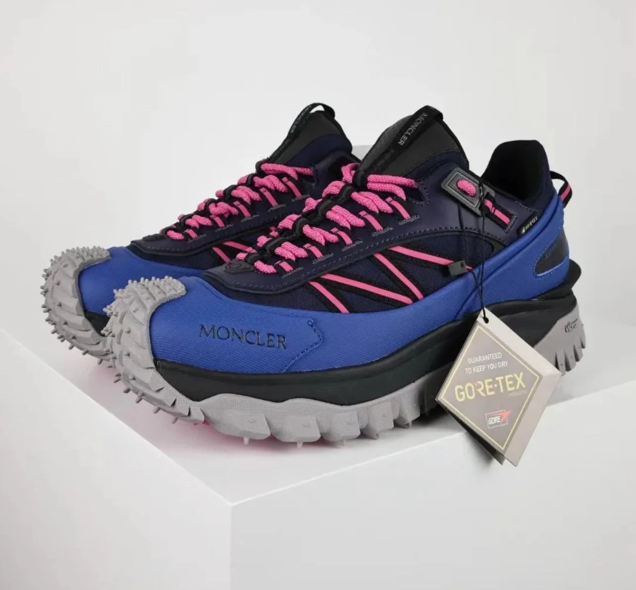 Кроссовки Женские Moncler 10404662