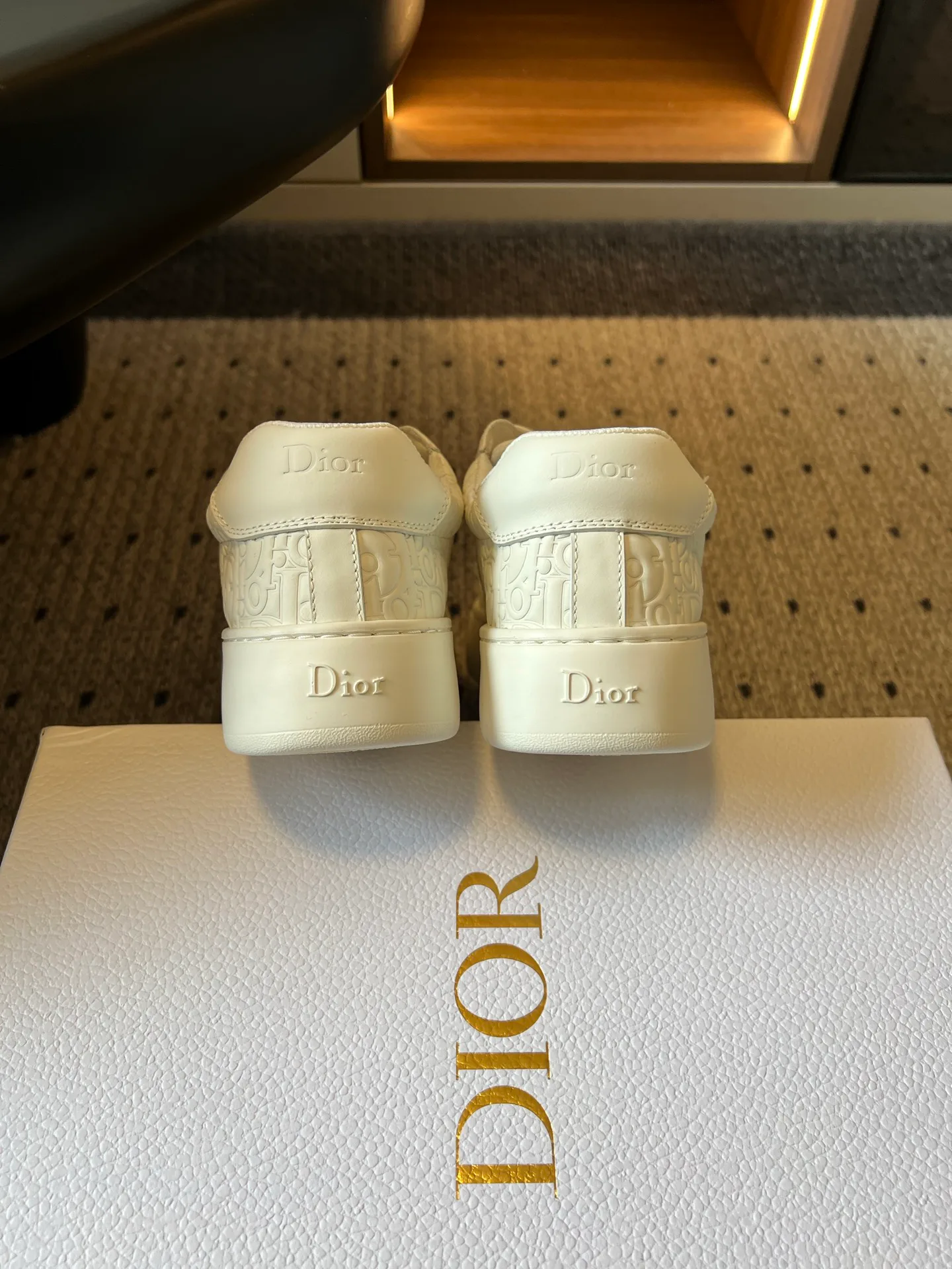 Кроссовки Женские Christian Dior 18139646