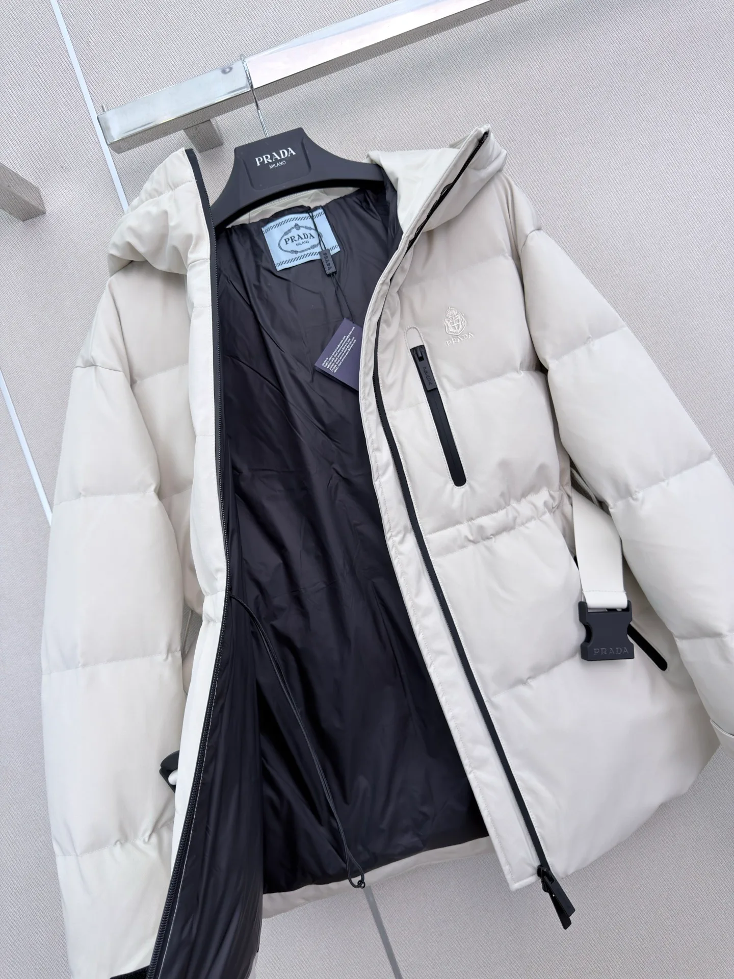 Куртки И Пуховики Женские Prada 18023491
