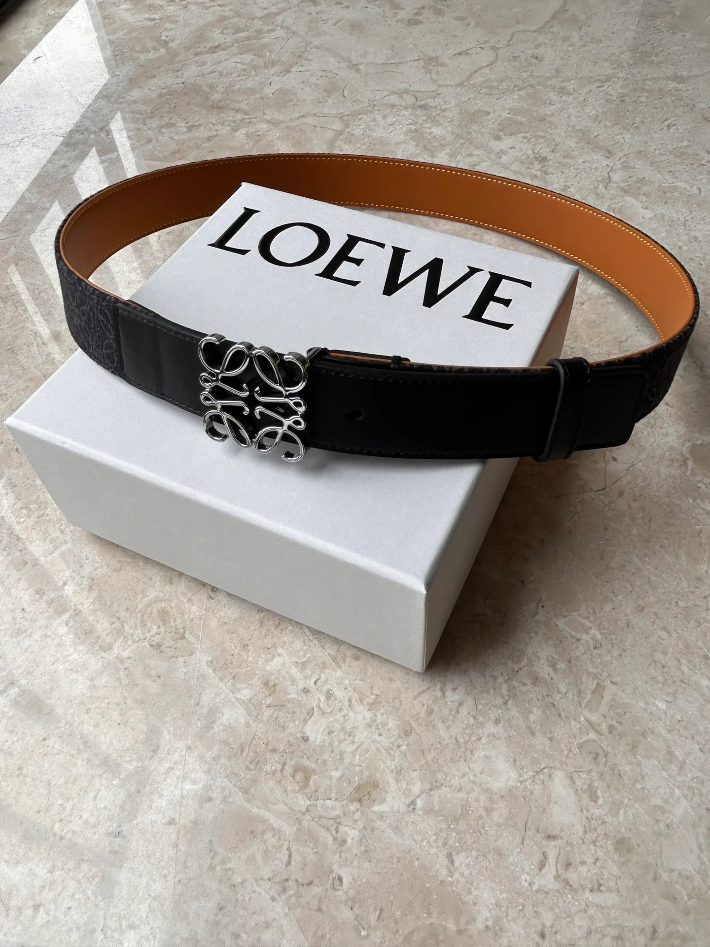 Ремни Loewe 11704494