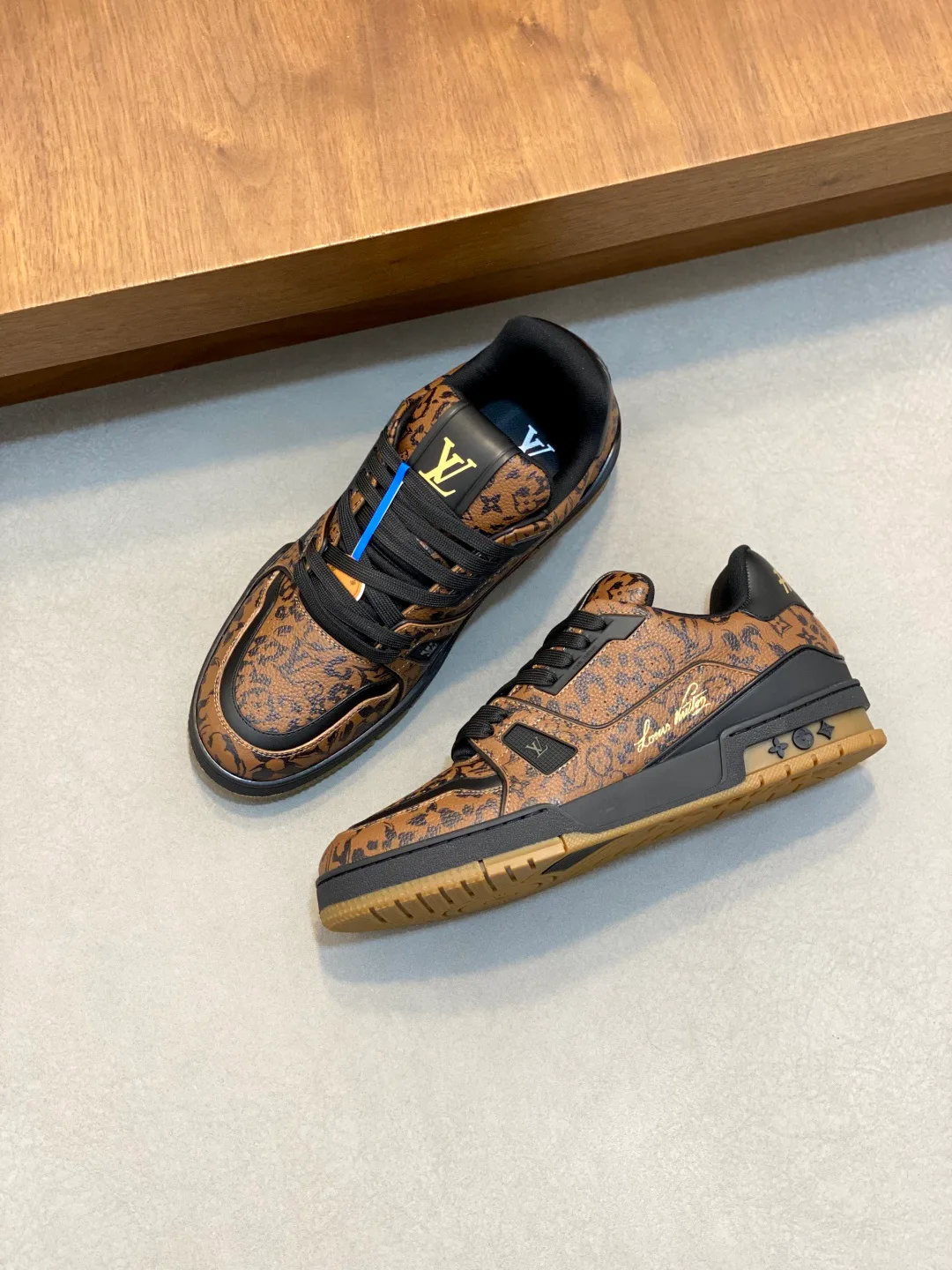 Кроссовки Мужские Louis Vuitton 12842857