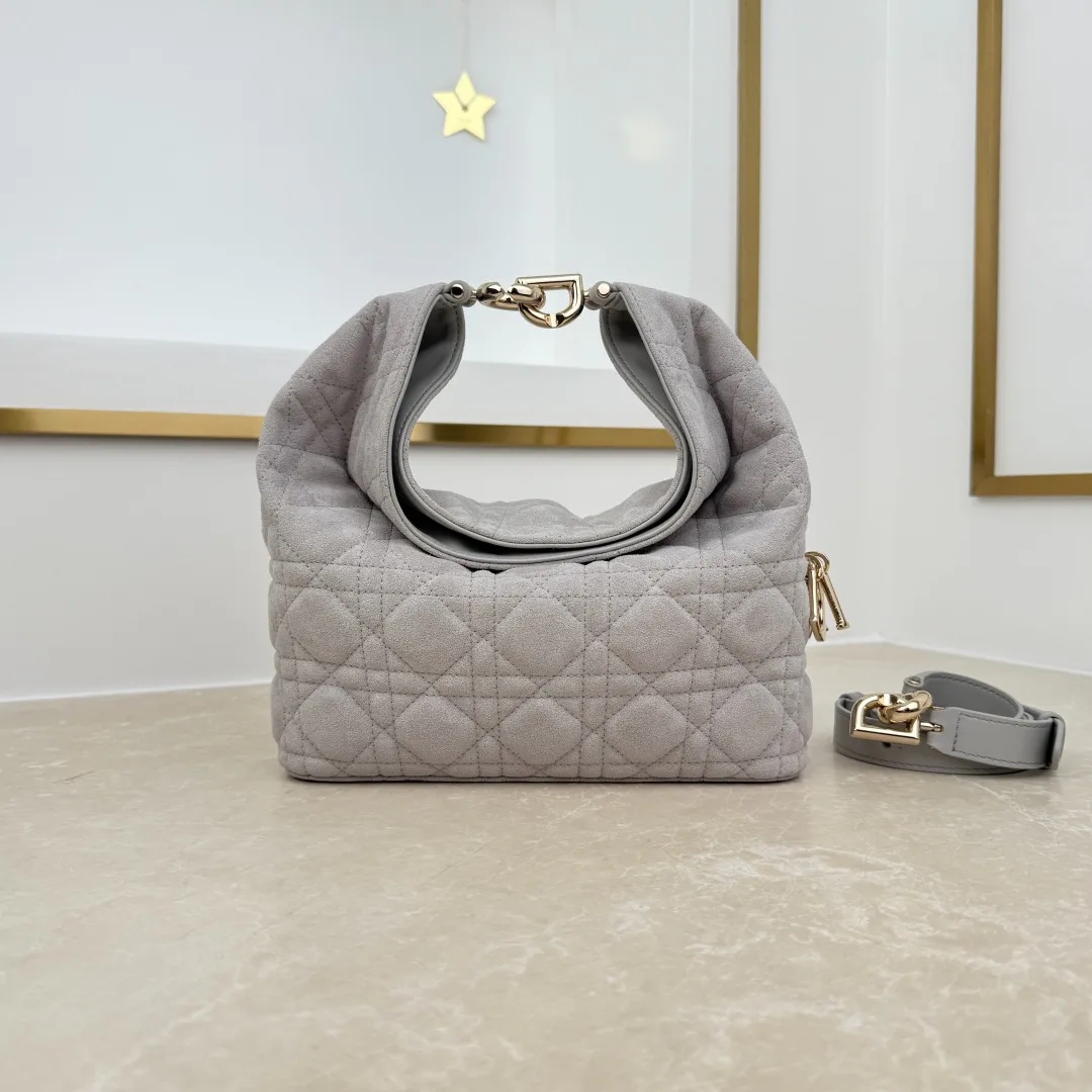 Классические Сумки Женские Christian Dior 18116271