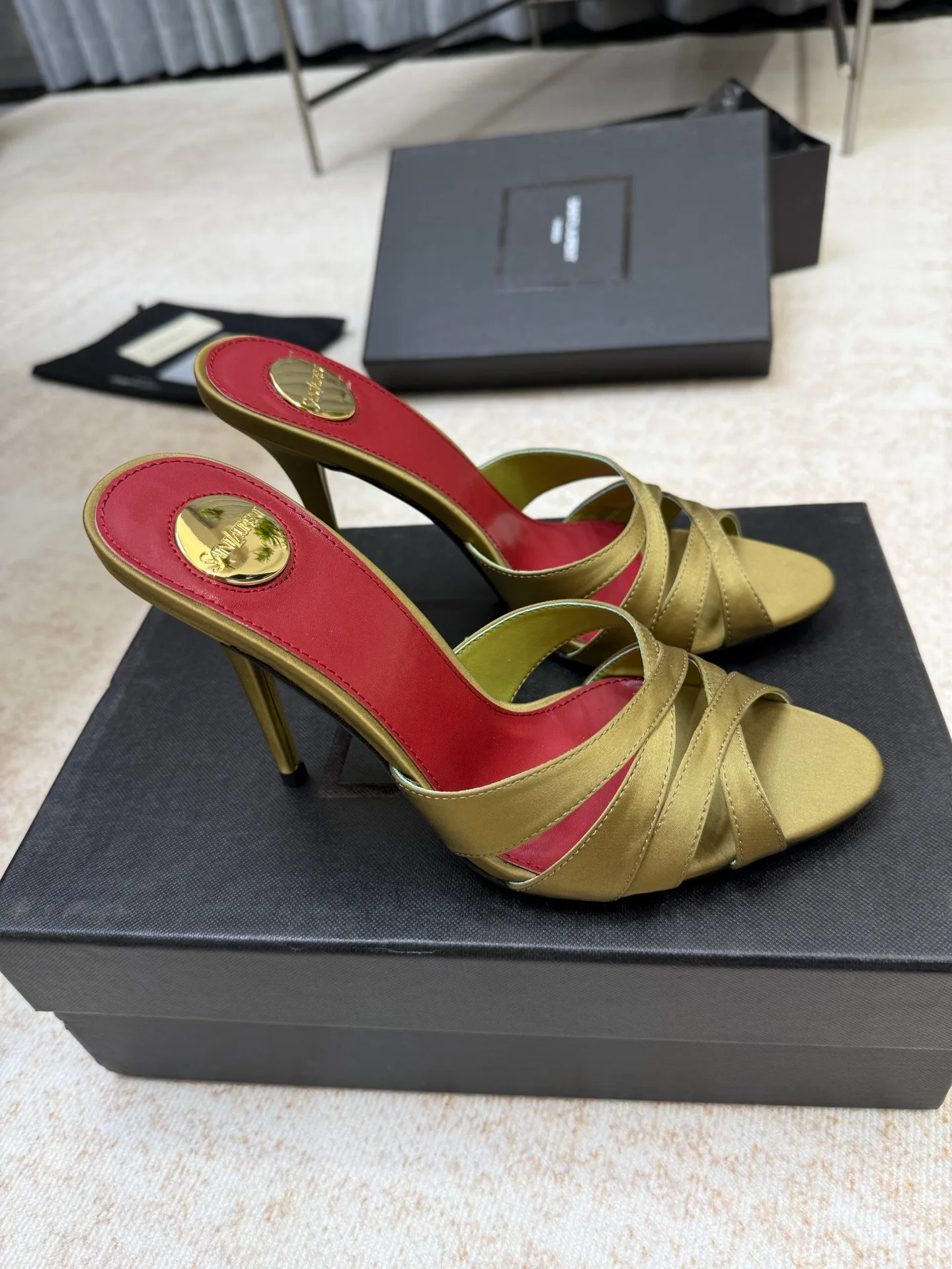 Босоножки Женские Saint Laurent 3062302