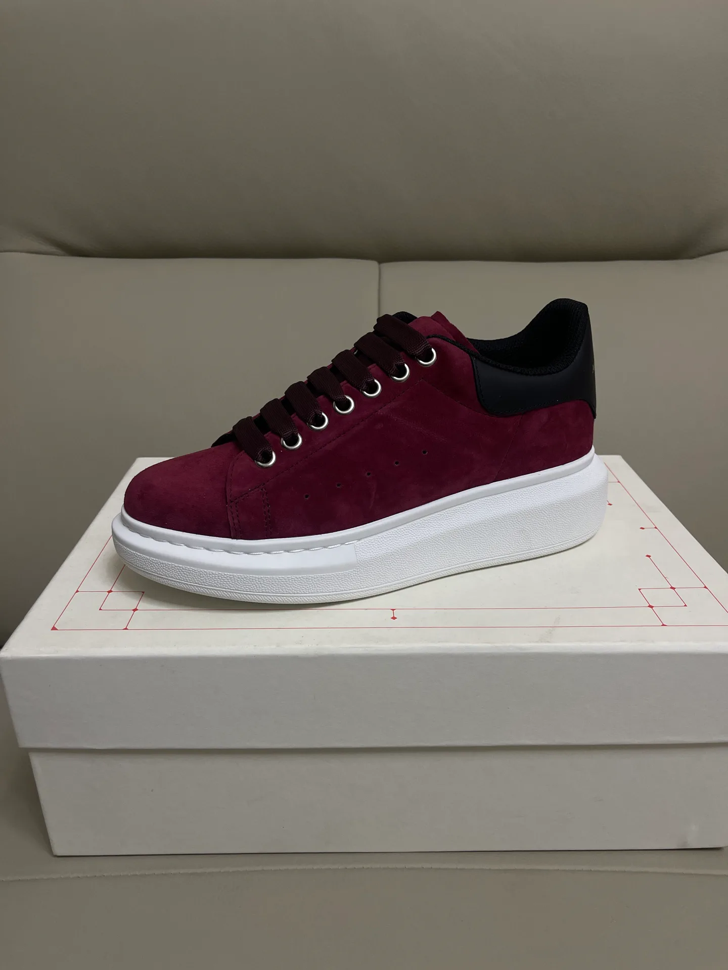 Кроссовки Женские Alexander Mcqueen 18465081