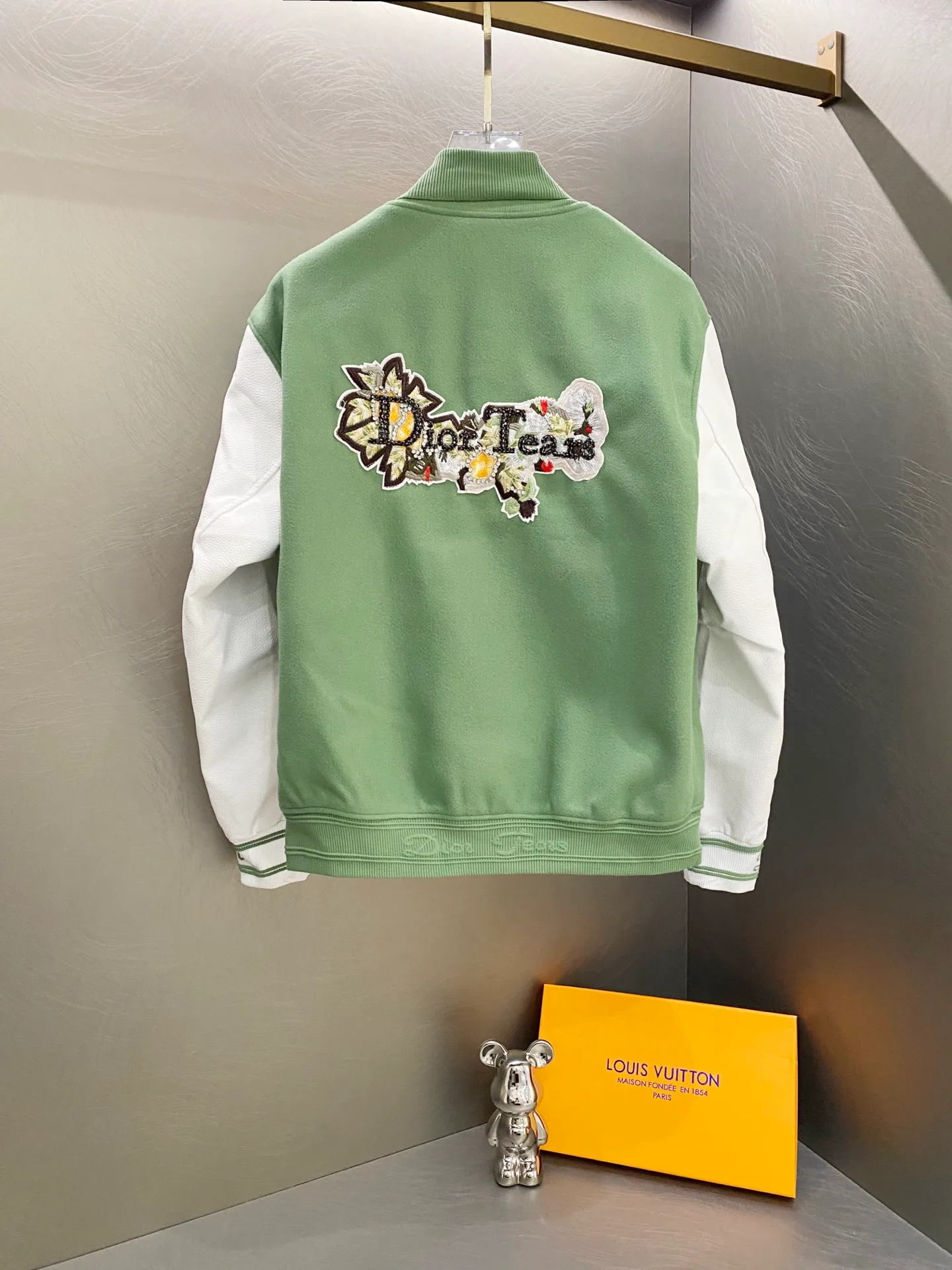 Куртки И Пуховики Женские Christian Dior 214947