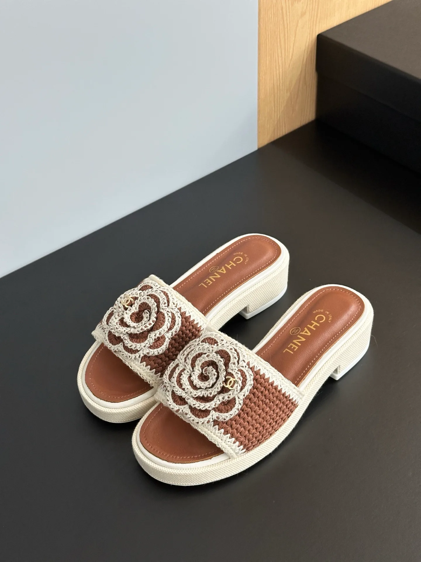 Шлепанцы Женские Chanel 492059