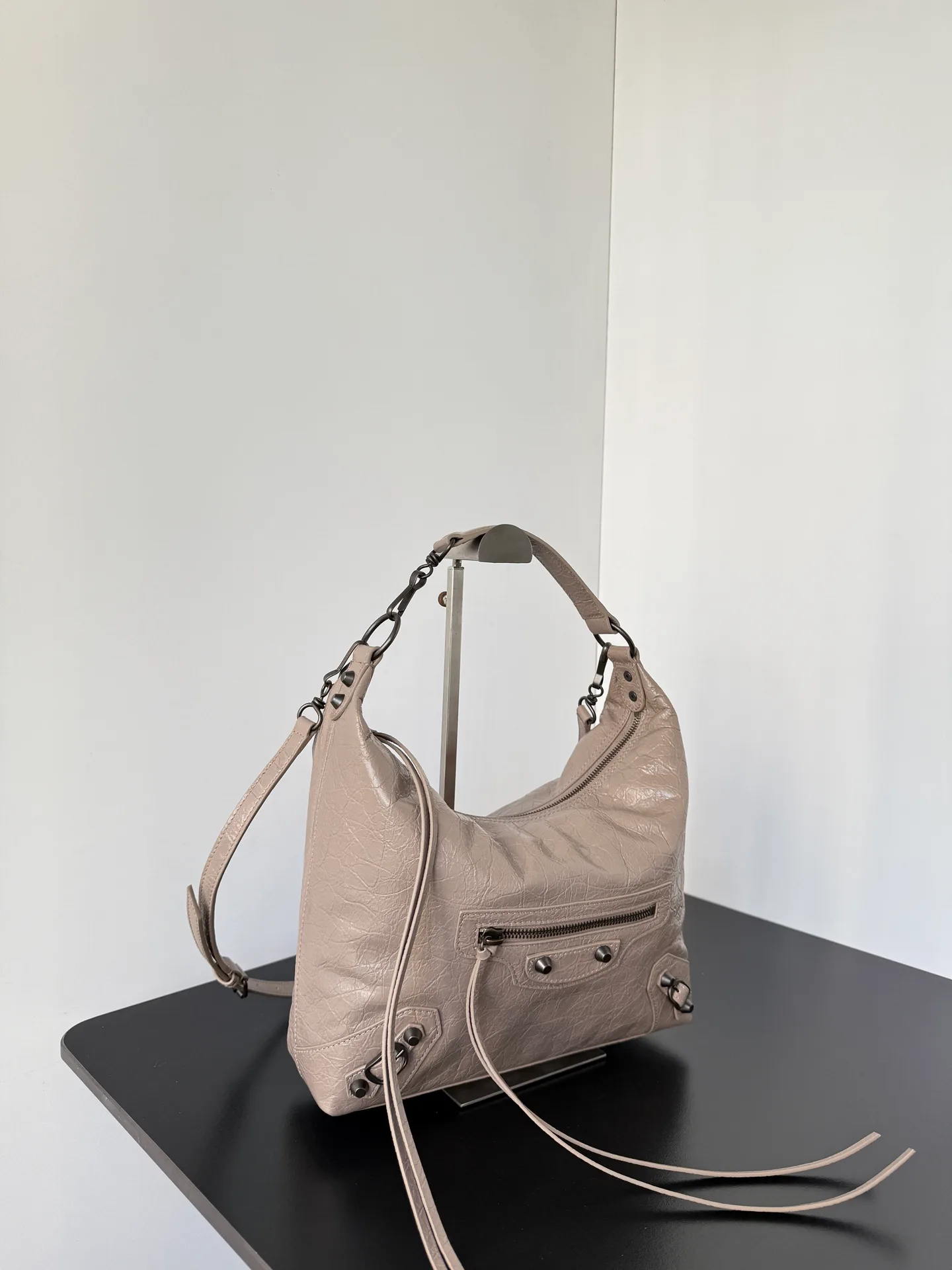 Сумки На Ремне Женские Balenciaga 11386854