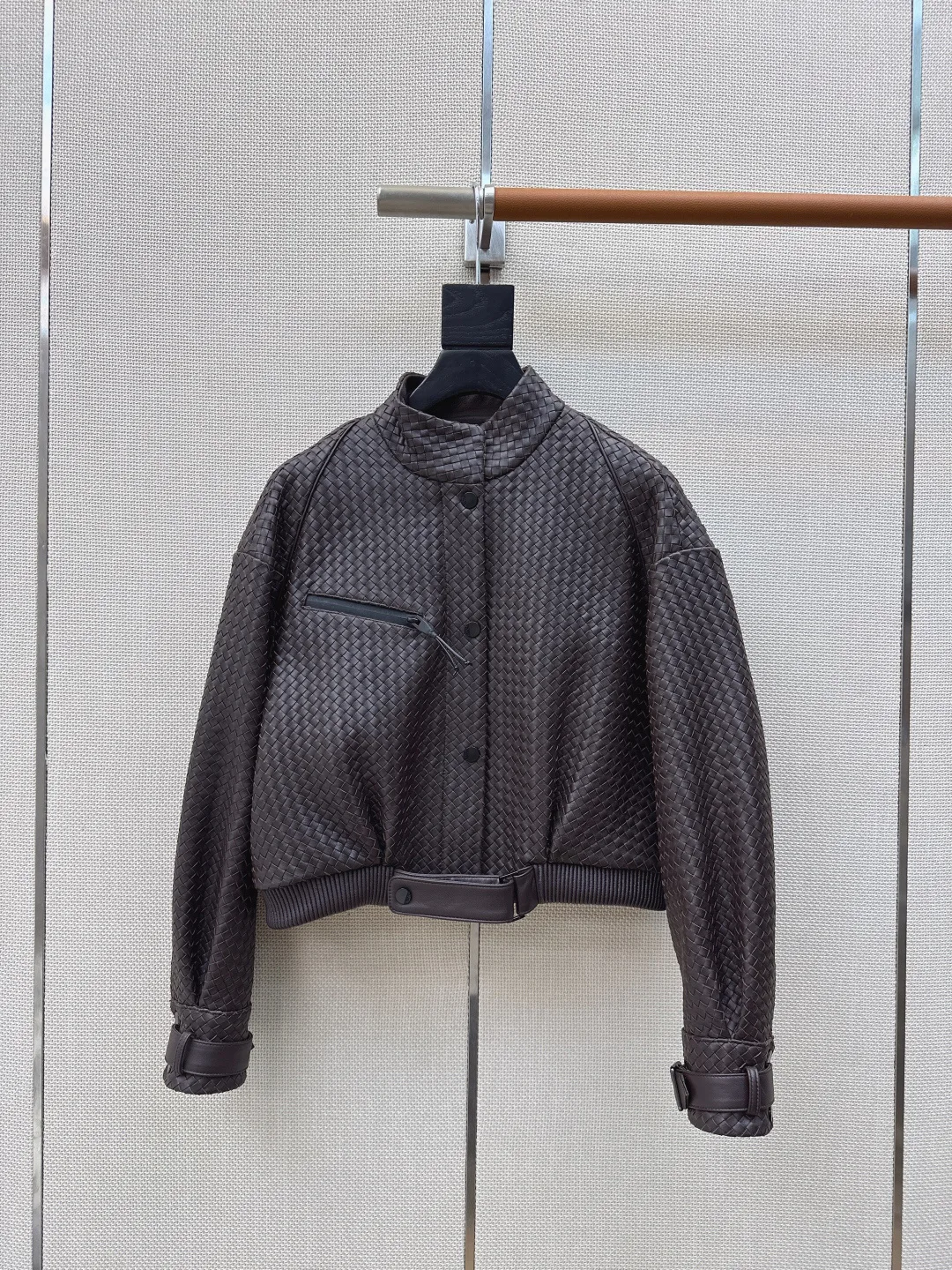 Кожаные Куртки И Дублёнки Женские Bottega Veneta 11527586