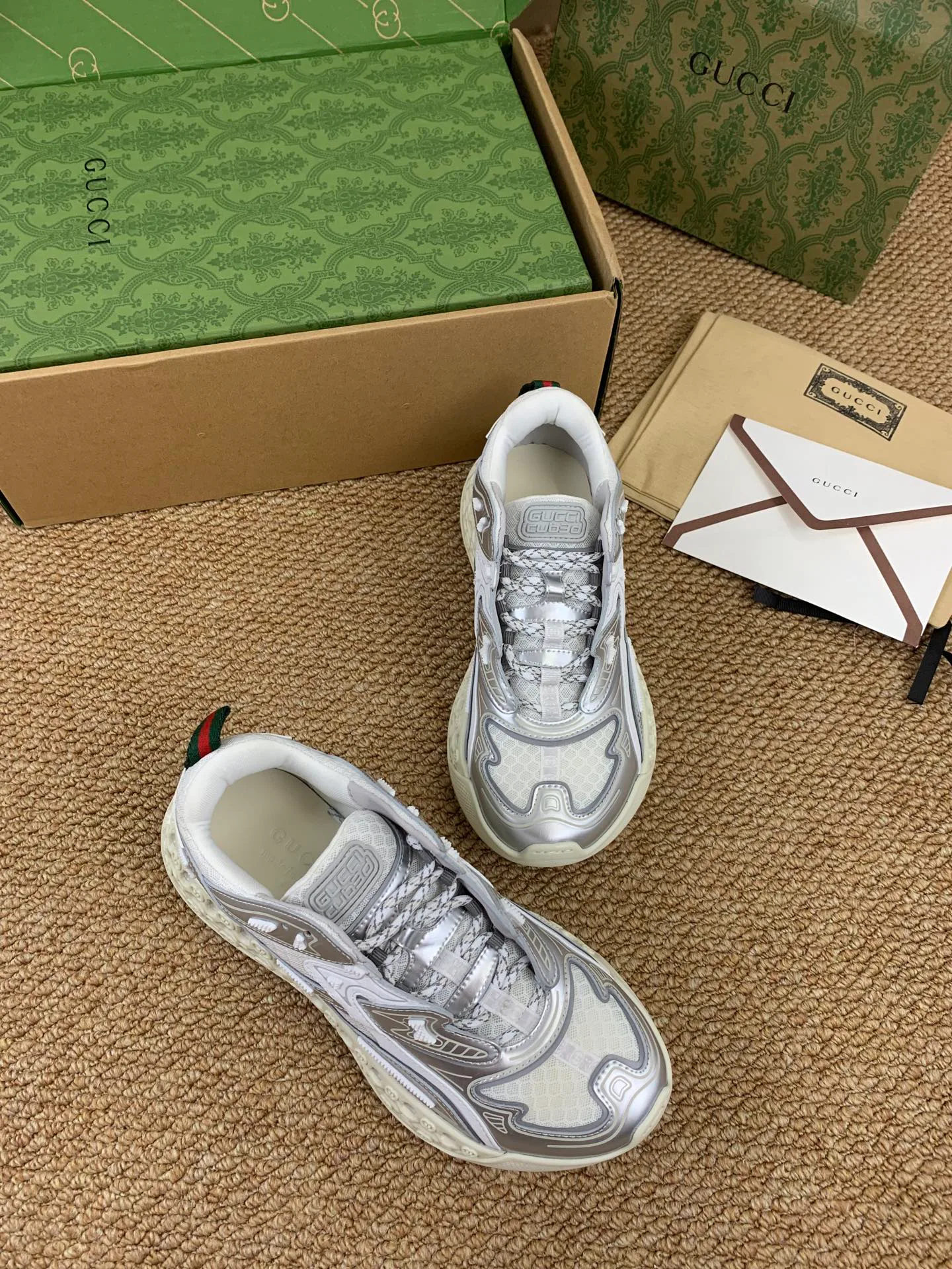 Кроссовки Женские Gucci 17545221