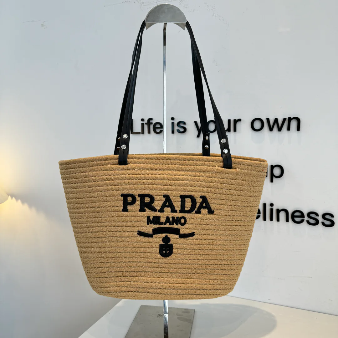 Классические Сумки Женские Prada 12765024