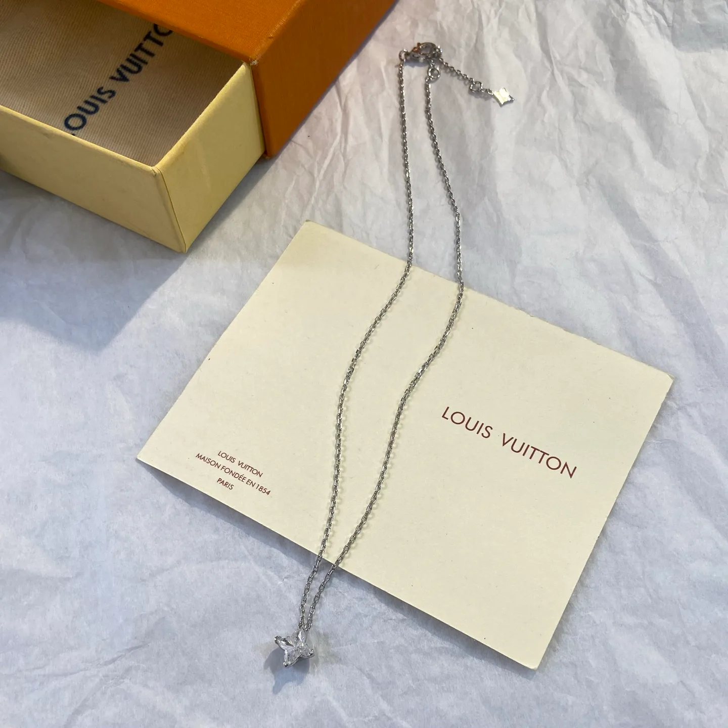 Бижутерия Louis Vuitton 18406006