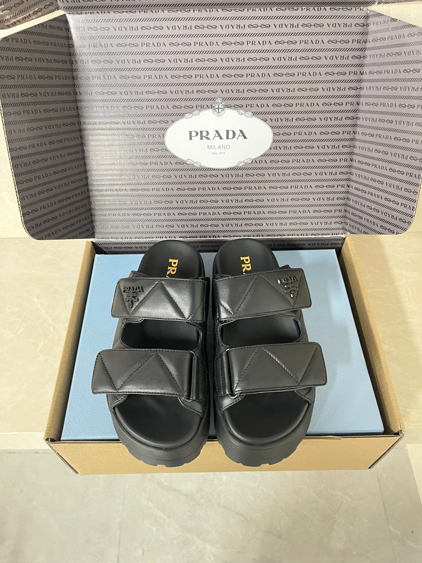 Шлепанцы Женские Prada 23262