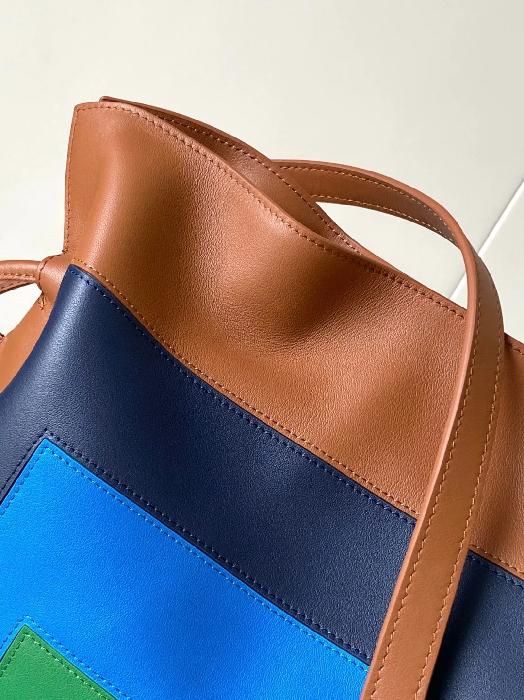 Классические Сумки Женские Loewe 13174354