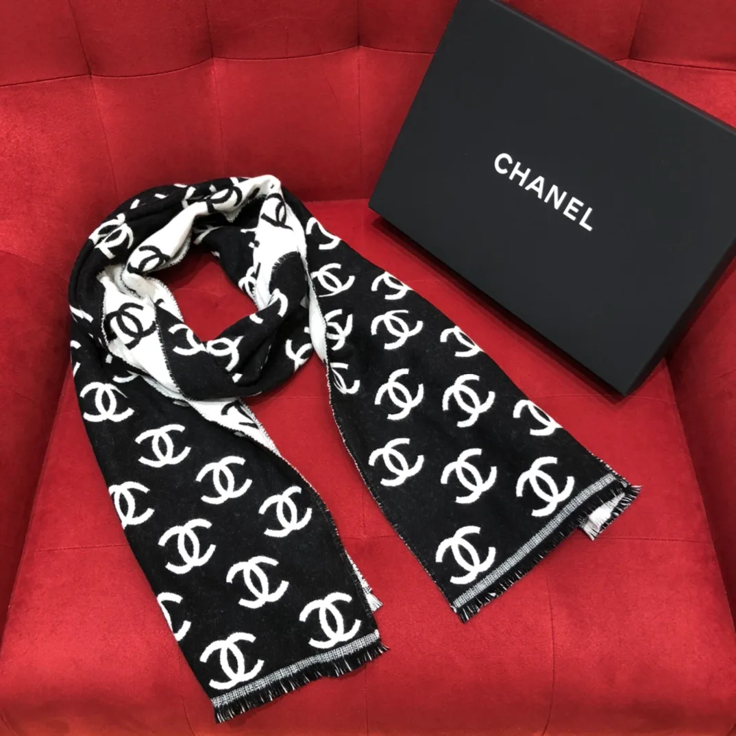 Шарфы Chanel 11613565