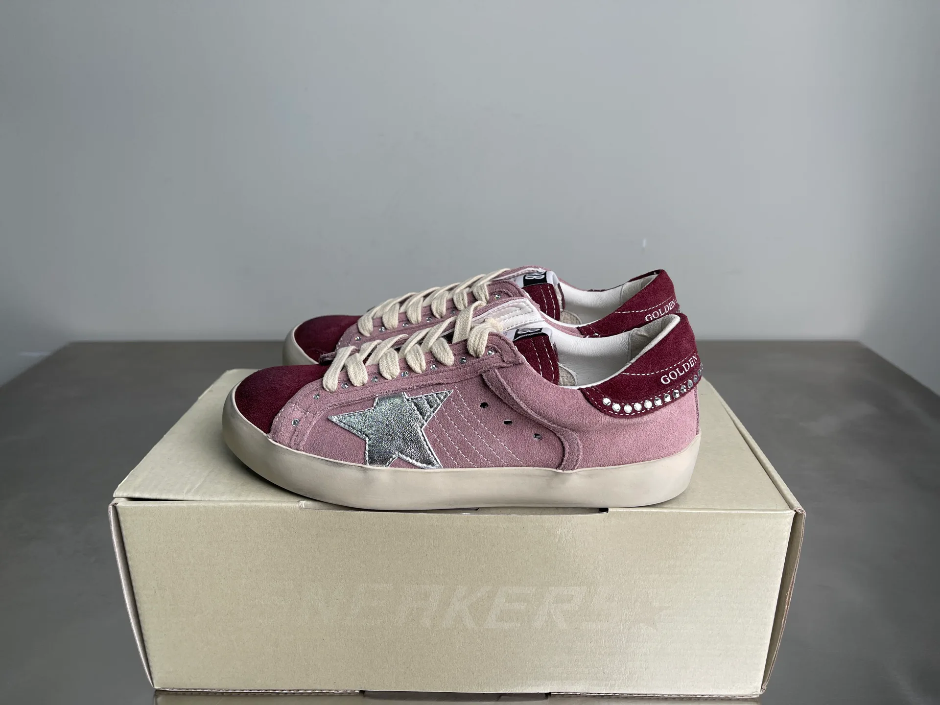 Кроссовки Женские Golden Goose 17214168