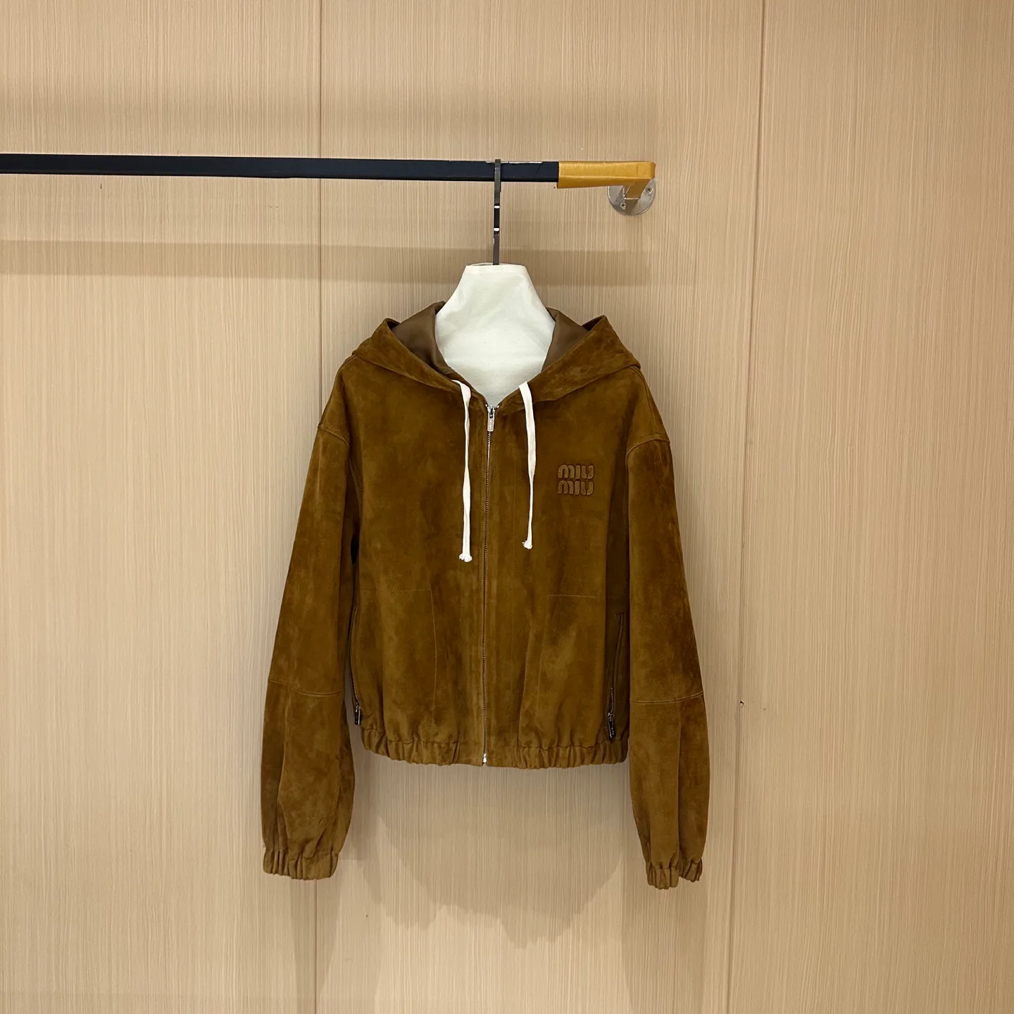Кожаные Куртки И Дублёнки Женские Miu Miu 13458774