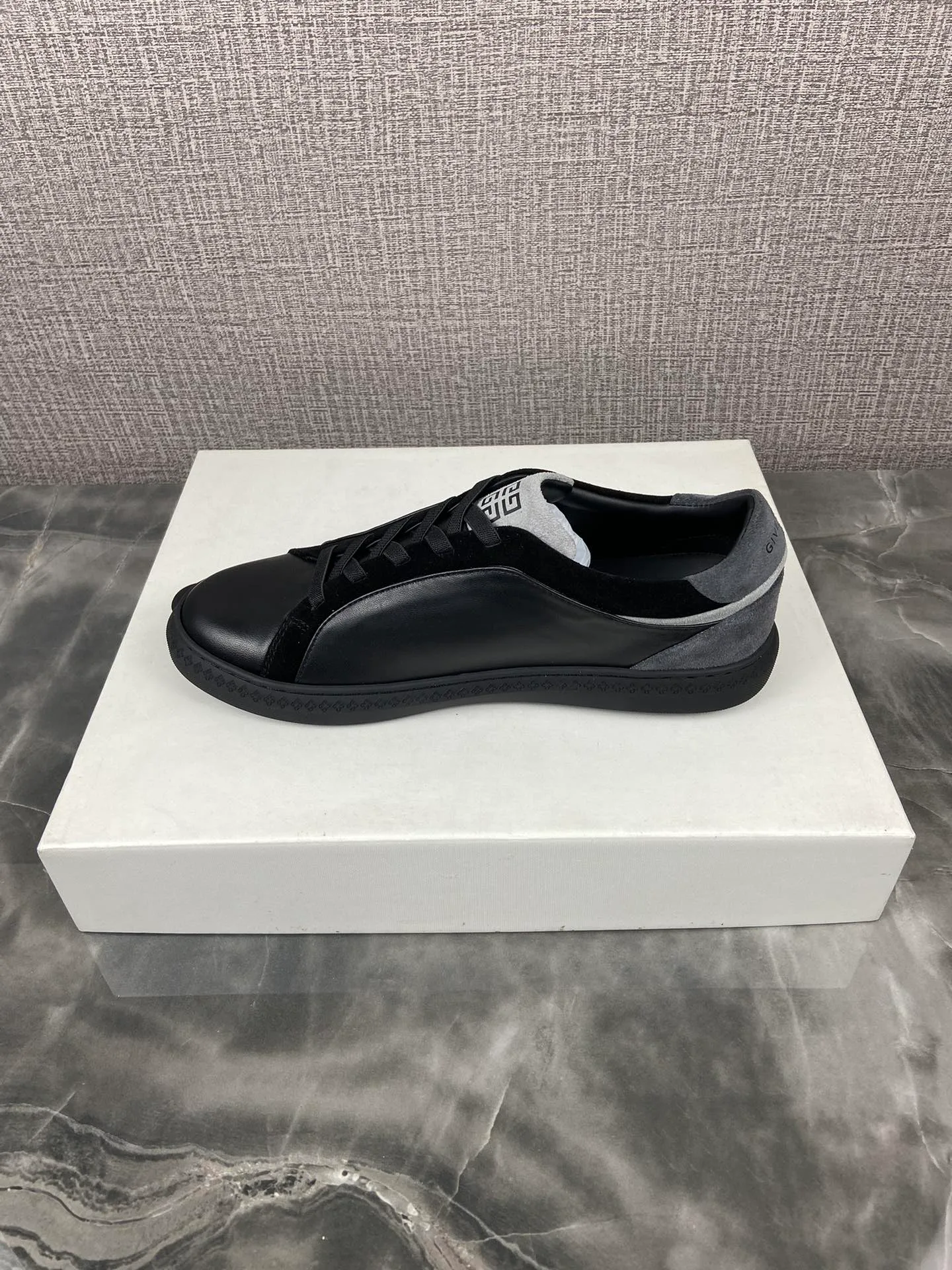 Кроссовки Мужские Givenchy 6200