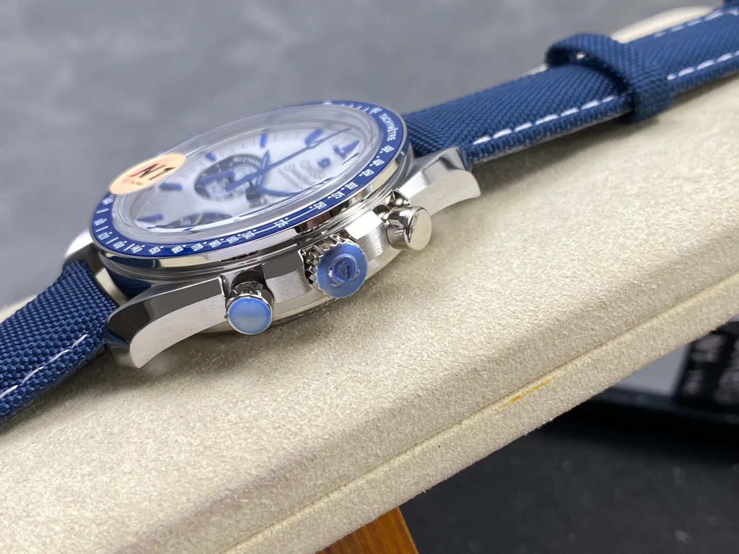 Часы Женские Omega 17864277