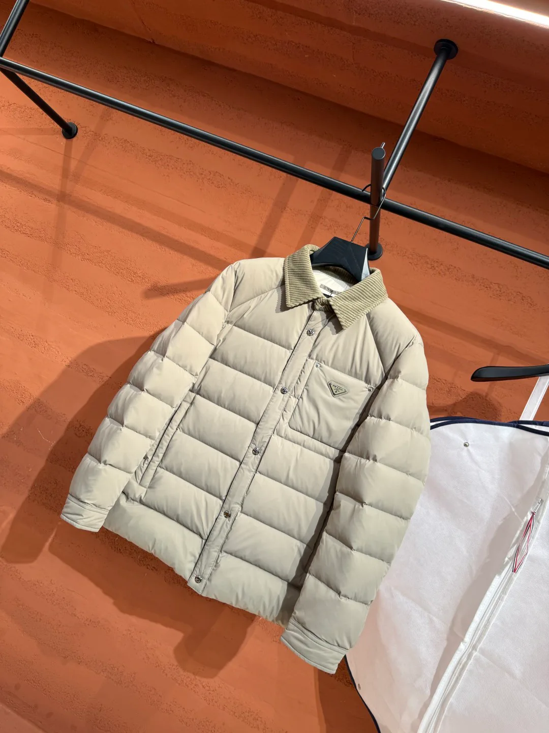 Куртки И Пуховики Женские Prada 18387797