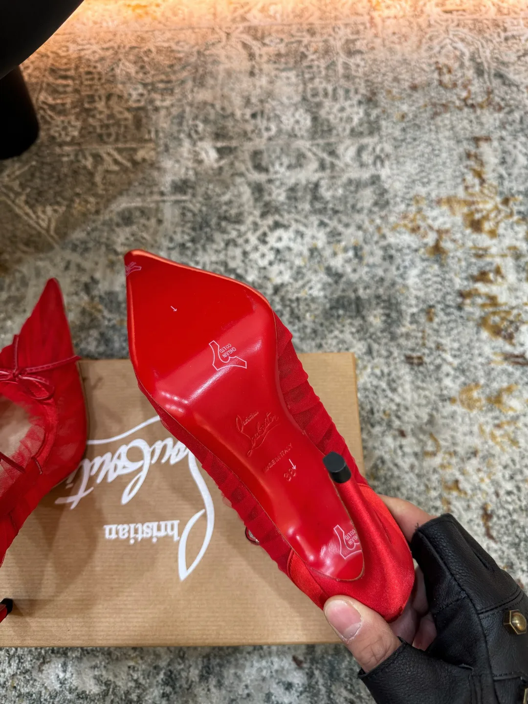 Туфли Женские Christian Louboutin 17524666