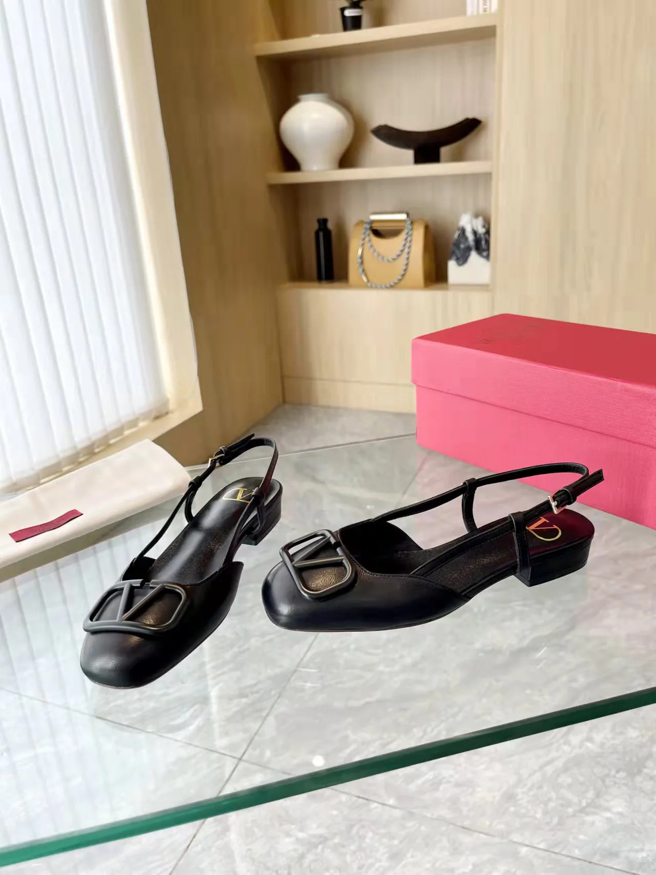 Босоножки Женские Valentino 11602196
