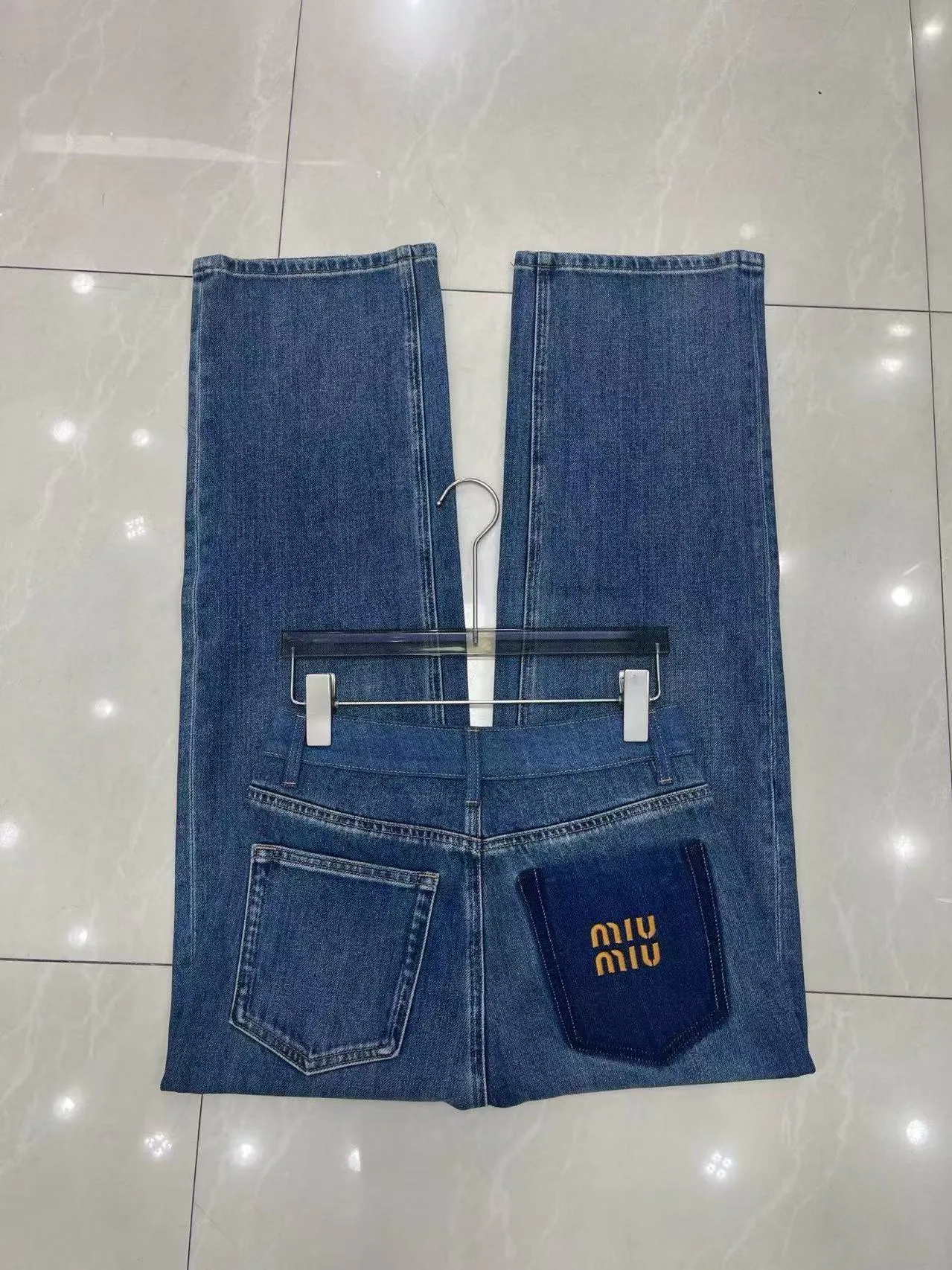 Джинсы Женские Miu Miu 18762682