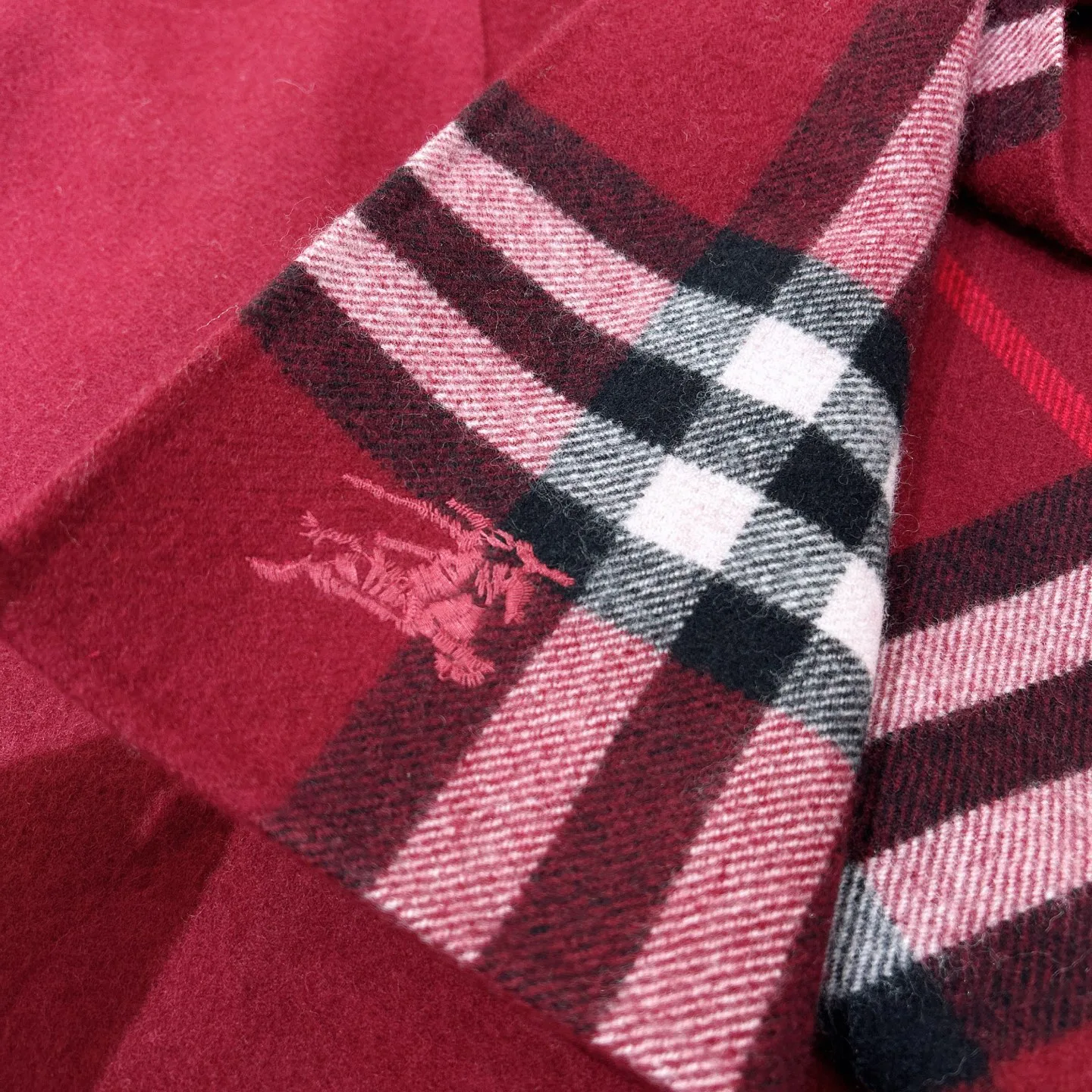 Шарфы Burberry 754459