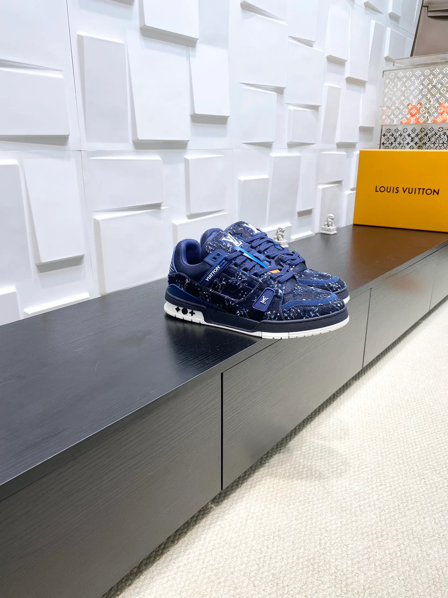 Кроссовки Мужские Louis Vuitton 11437308