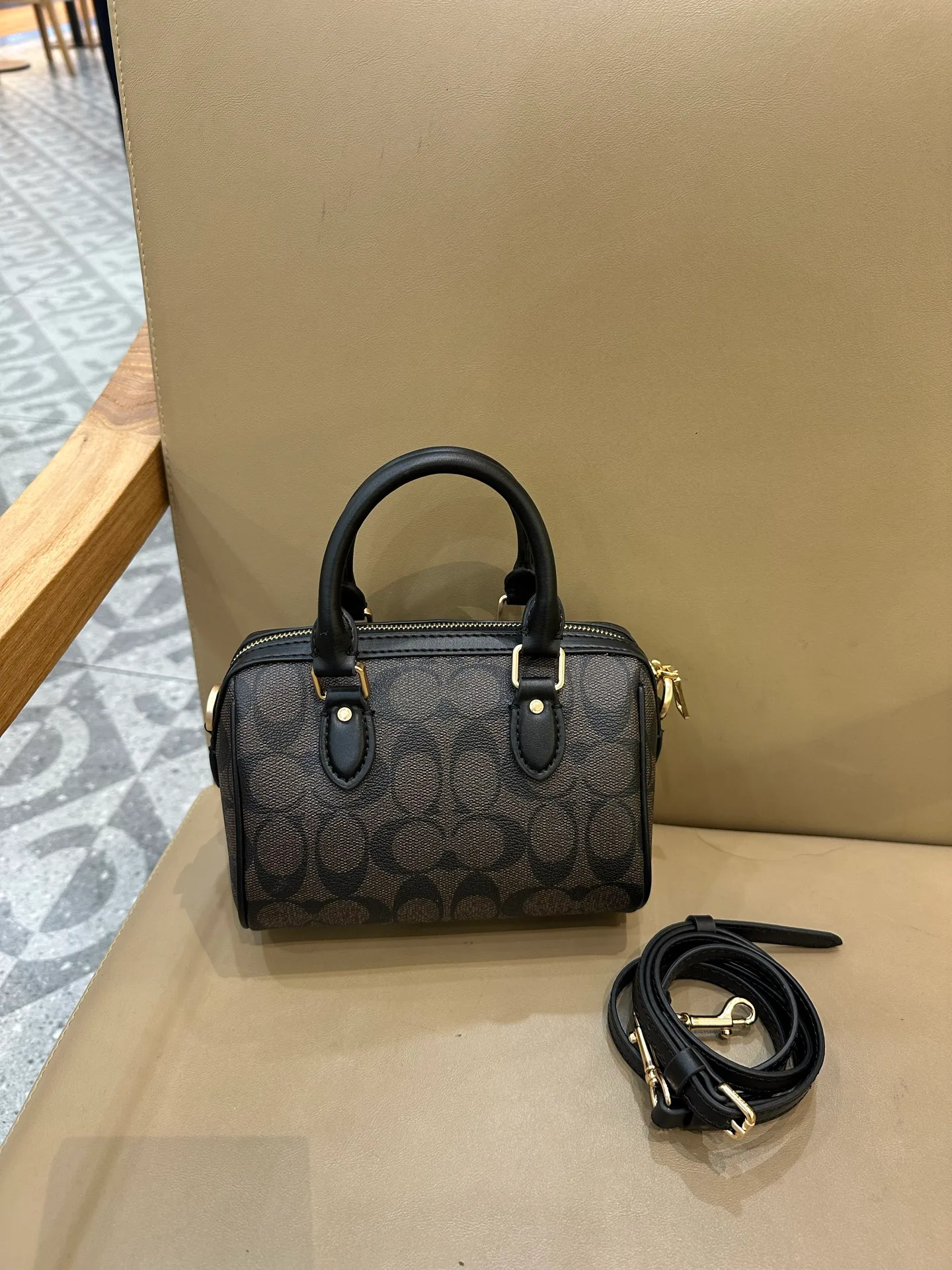 Классические Сумки Женские Coach 11552253