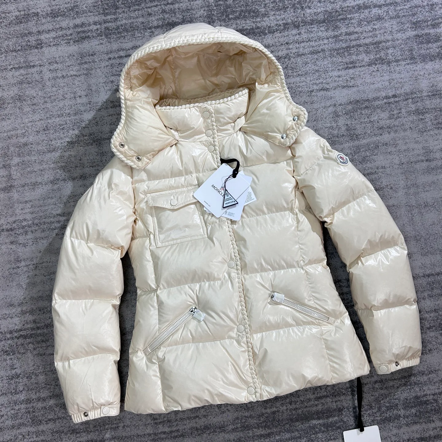 Куртки И Пуховики Женские Moncler 18134536
