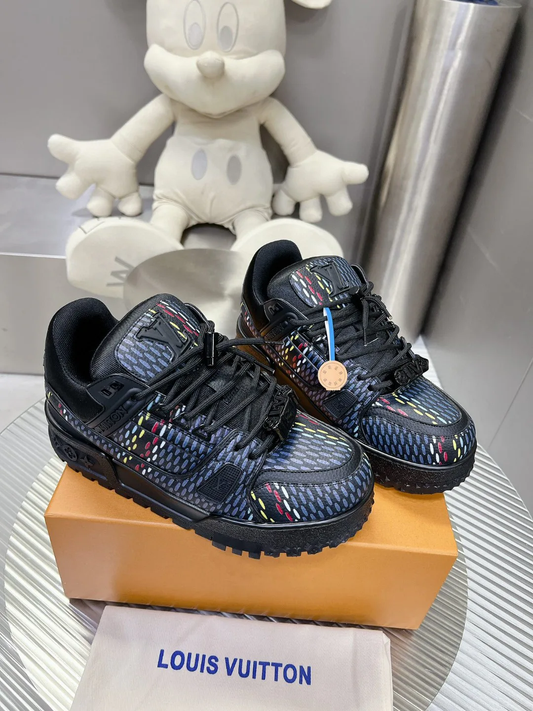 Кроссовки Женские Louis Vuitton 3179637