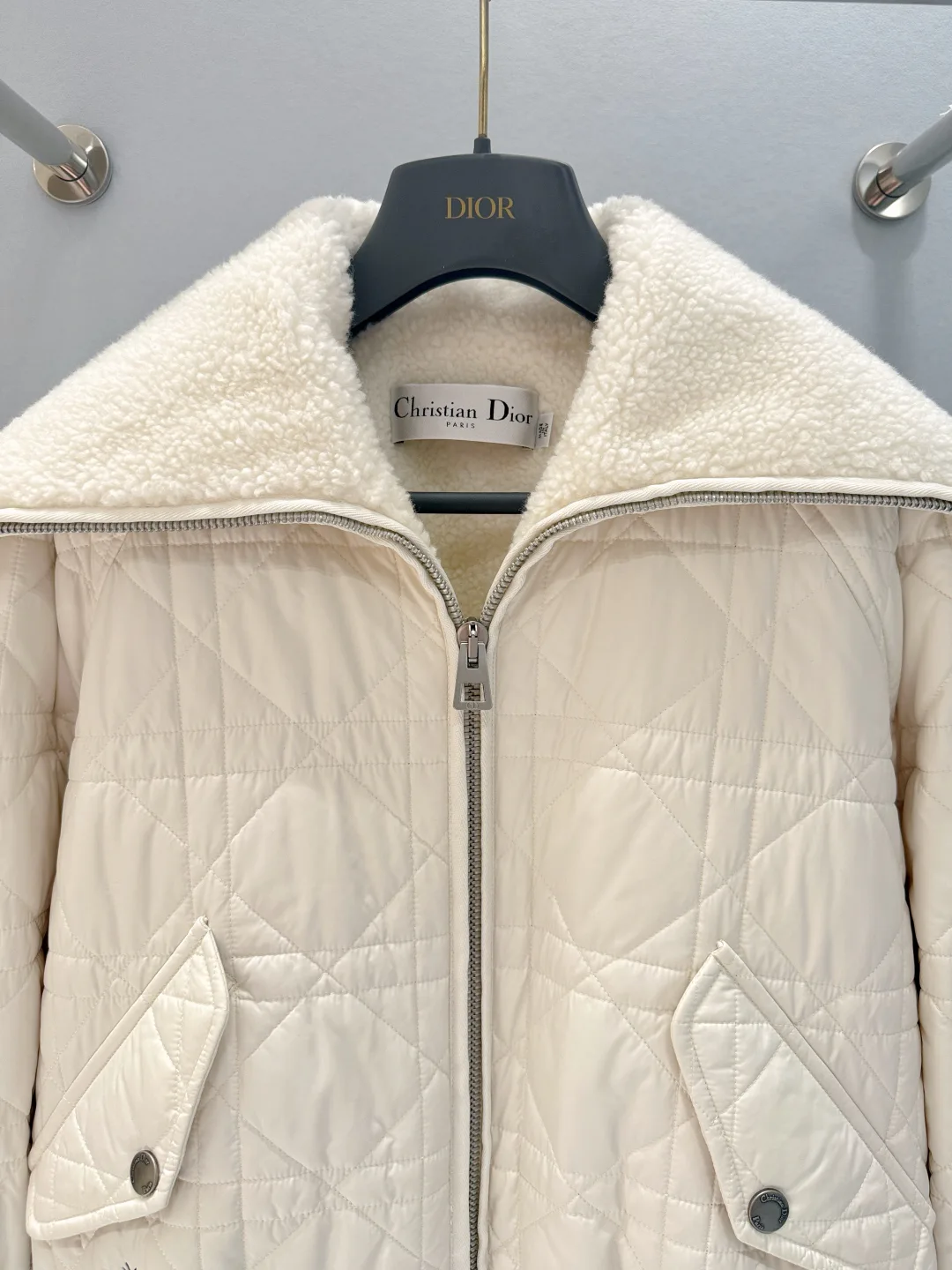 Куртки И Пуховики Женские Christian Dior 96294