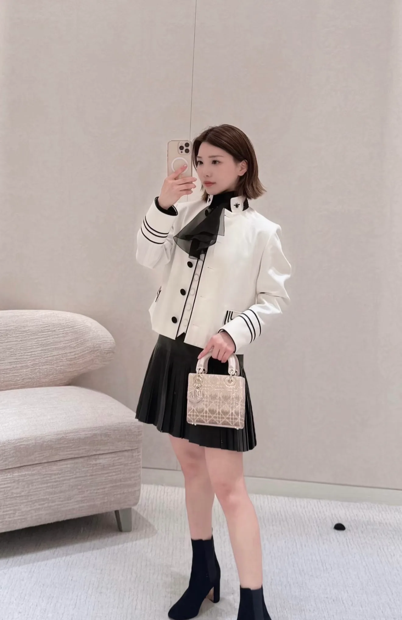Куртки И Пуховики Женские Christian Dior 9043581