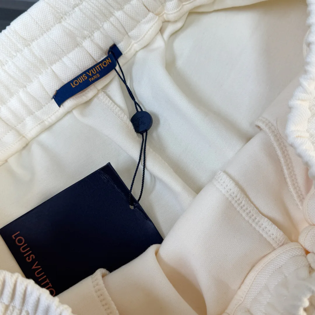 Шорты Женские Louis Vuitton 11873037