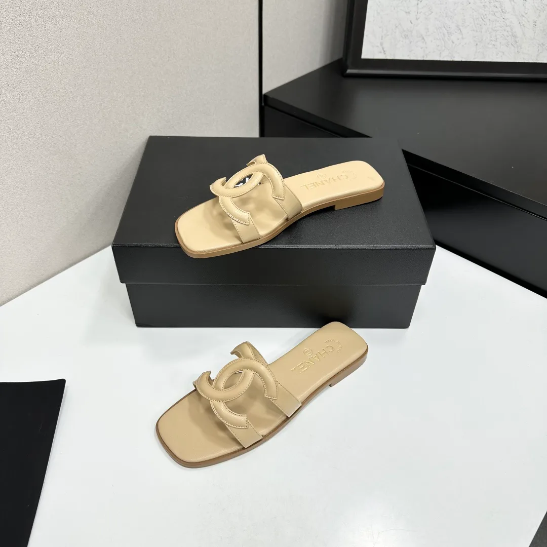 Шлепанцы Женские Chanel 11529466