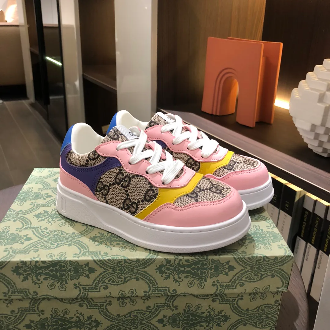 Кроссовки Женские Gucci 18445137