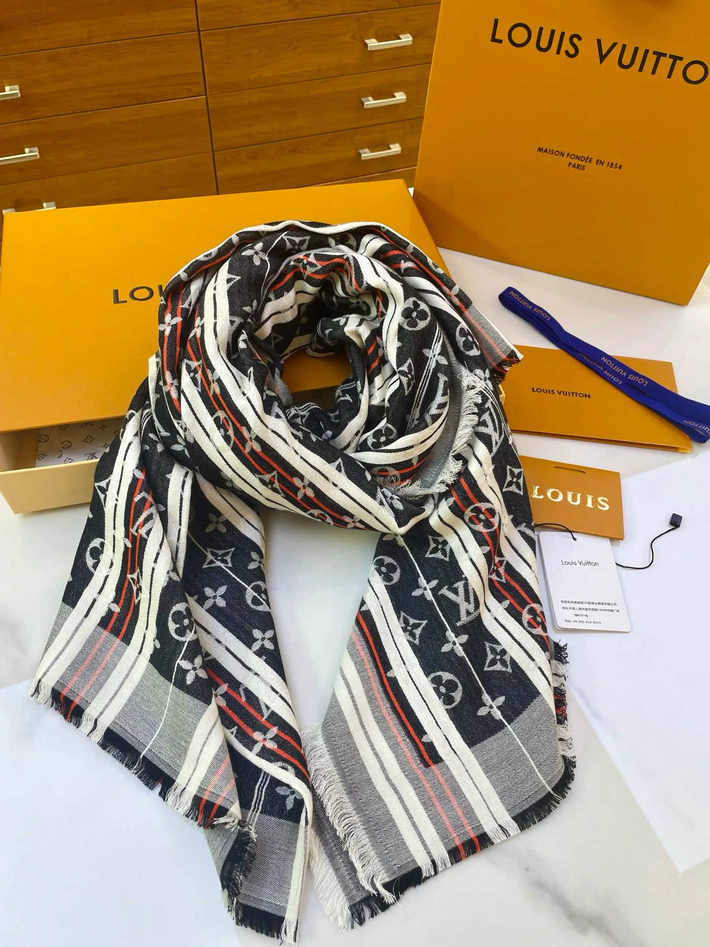 Шарфы Louis Vuitton 4874460