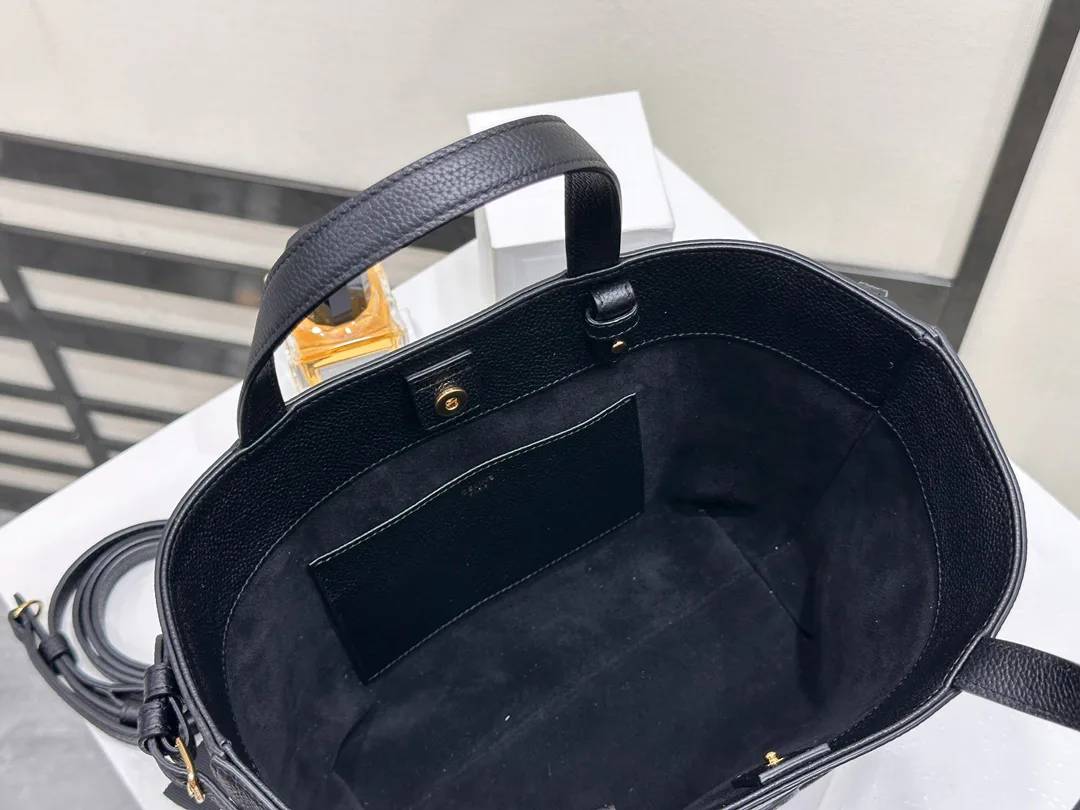 Классические Сумки Женские Celine 10627528