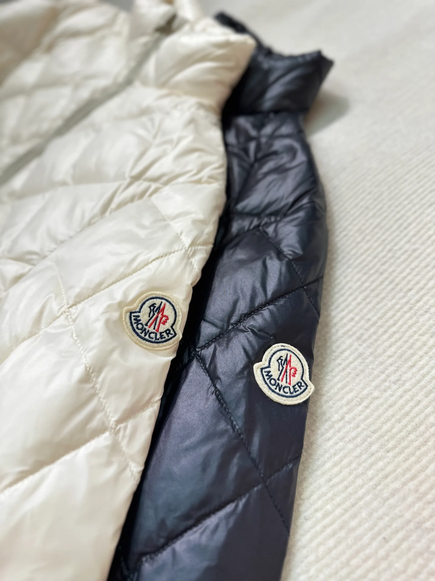 Куртки И Пуховики Женские Moncler 17938425