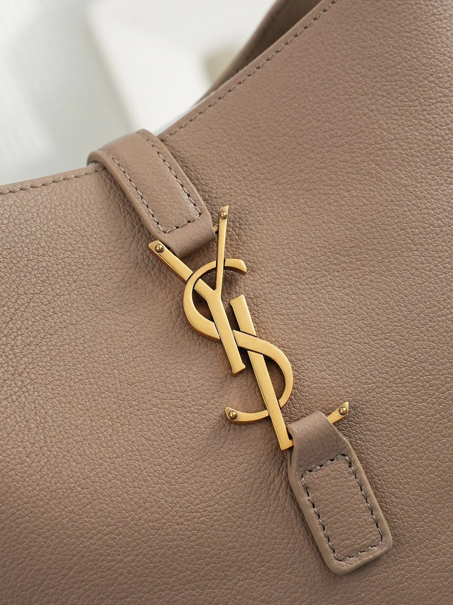 Классические Сумки Женские Saint Laurent 17385949