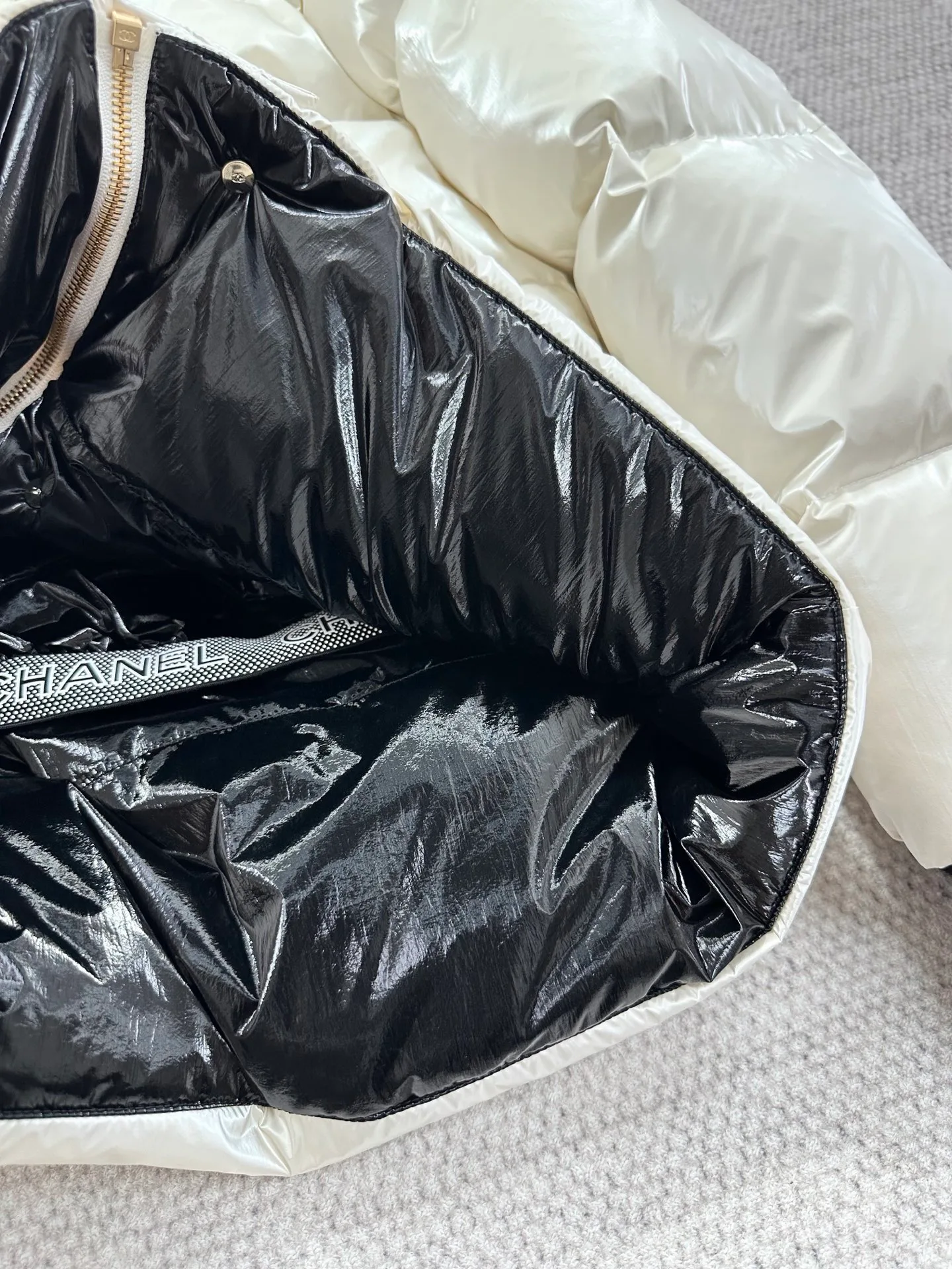 Куртки И Пуховики Женские Chanel 1012363