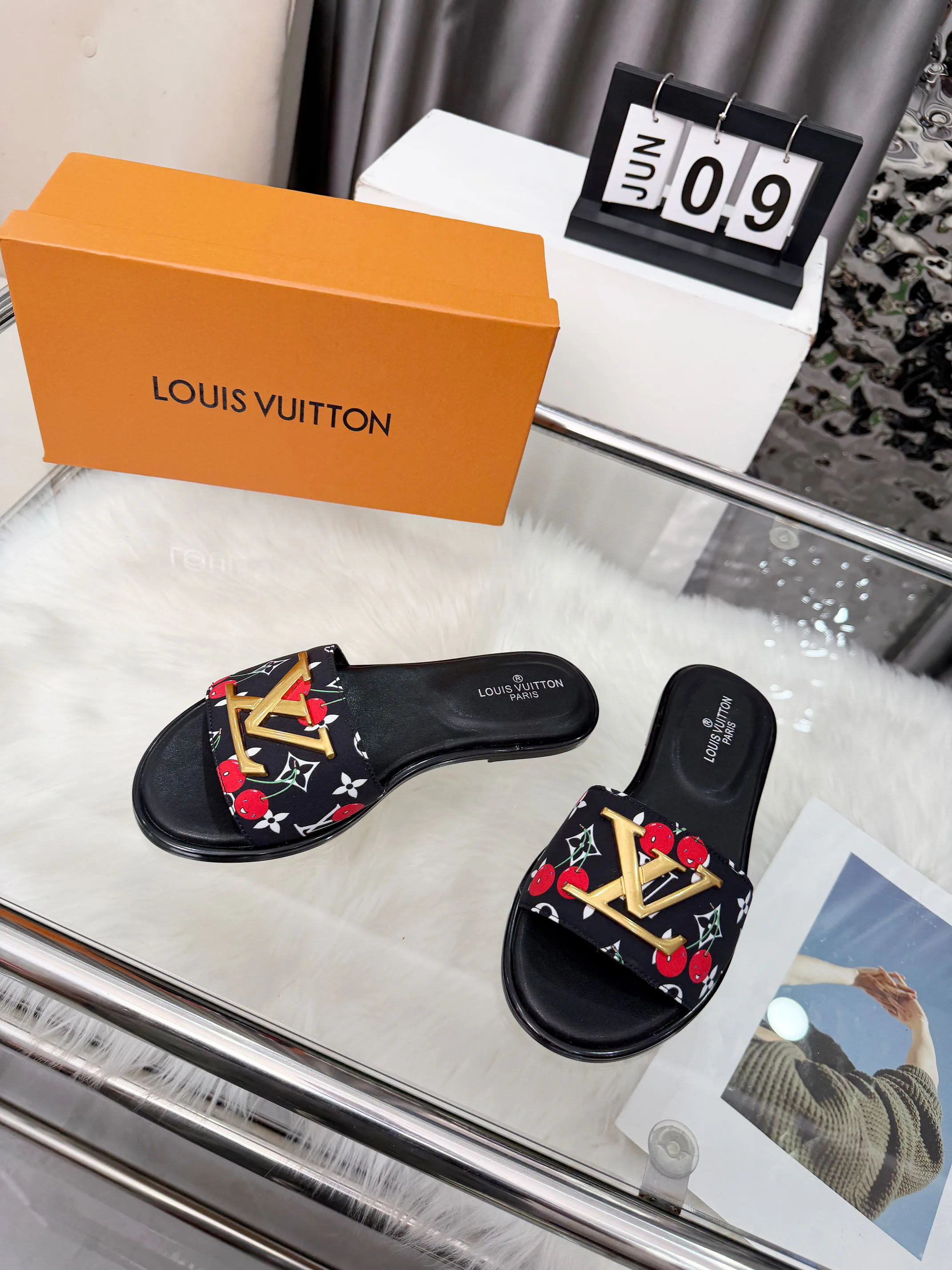 Туфли Женские Louis Vuitton 11633036