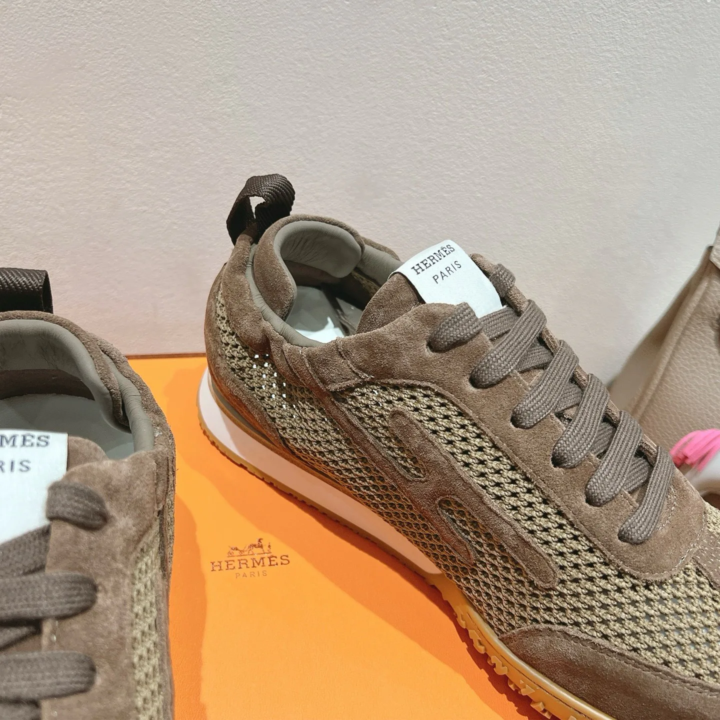 Кроссовки Женские Hermes 10189023