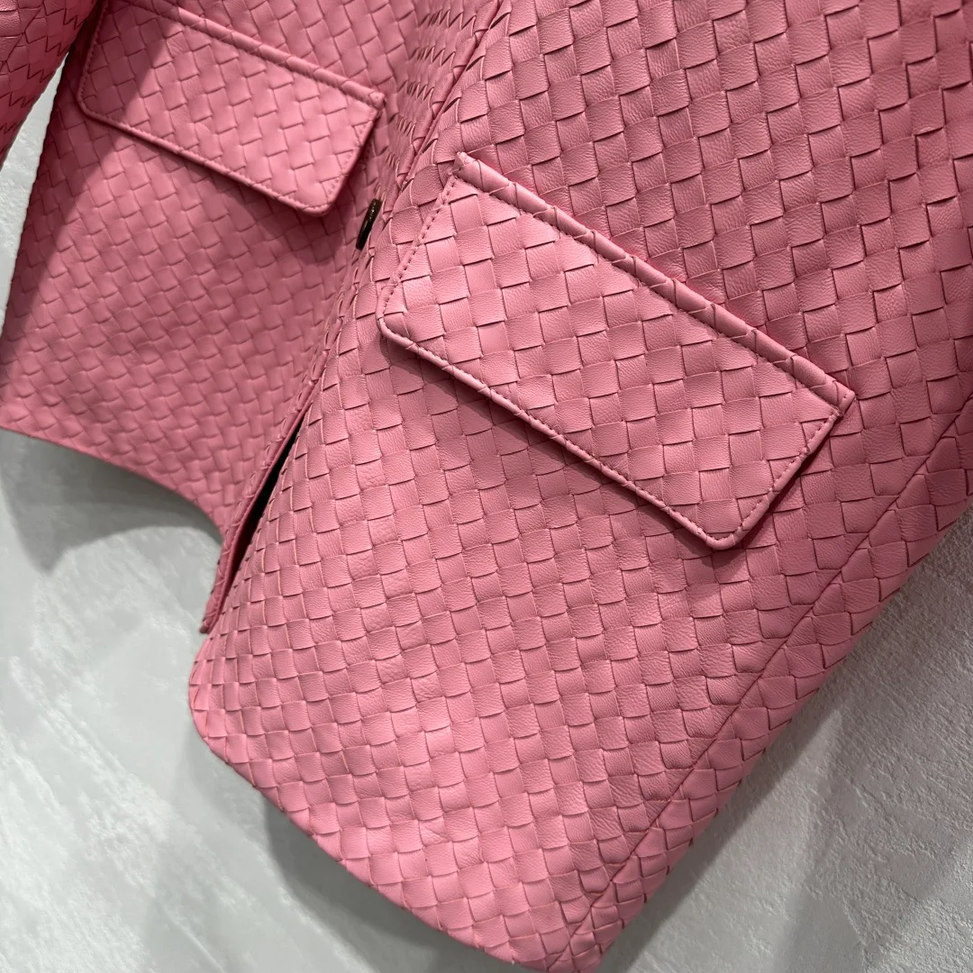 Кожаные Куртки И Дублёнки Женские Bottega Veneta 10207271