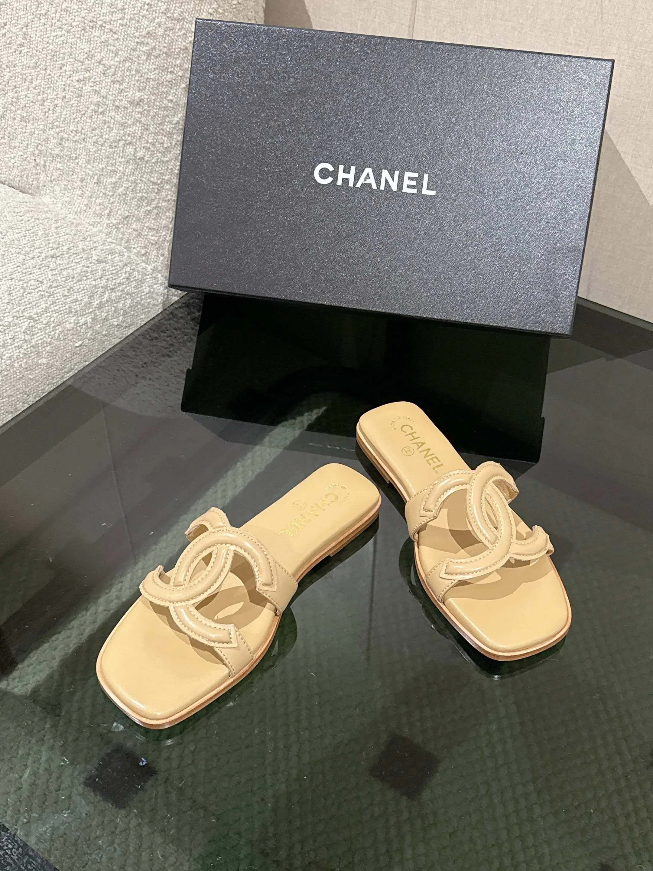 Шлепанцы Женские Chanel 11678191