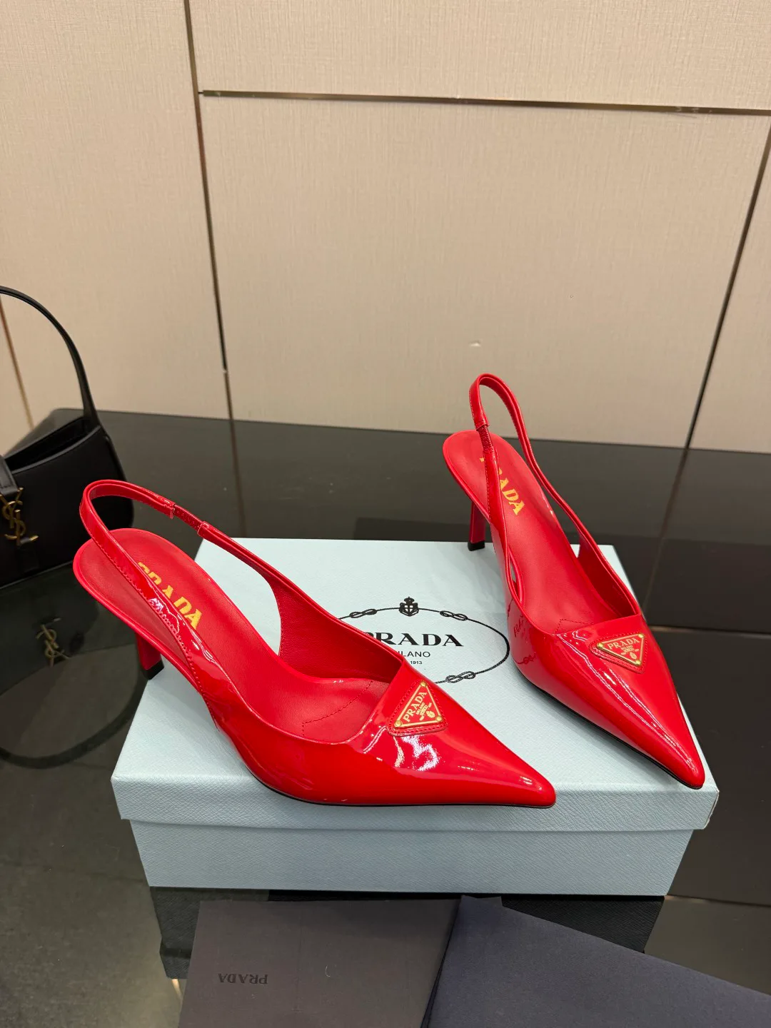 Туфли Женские Prada 11578982