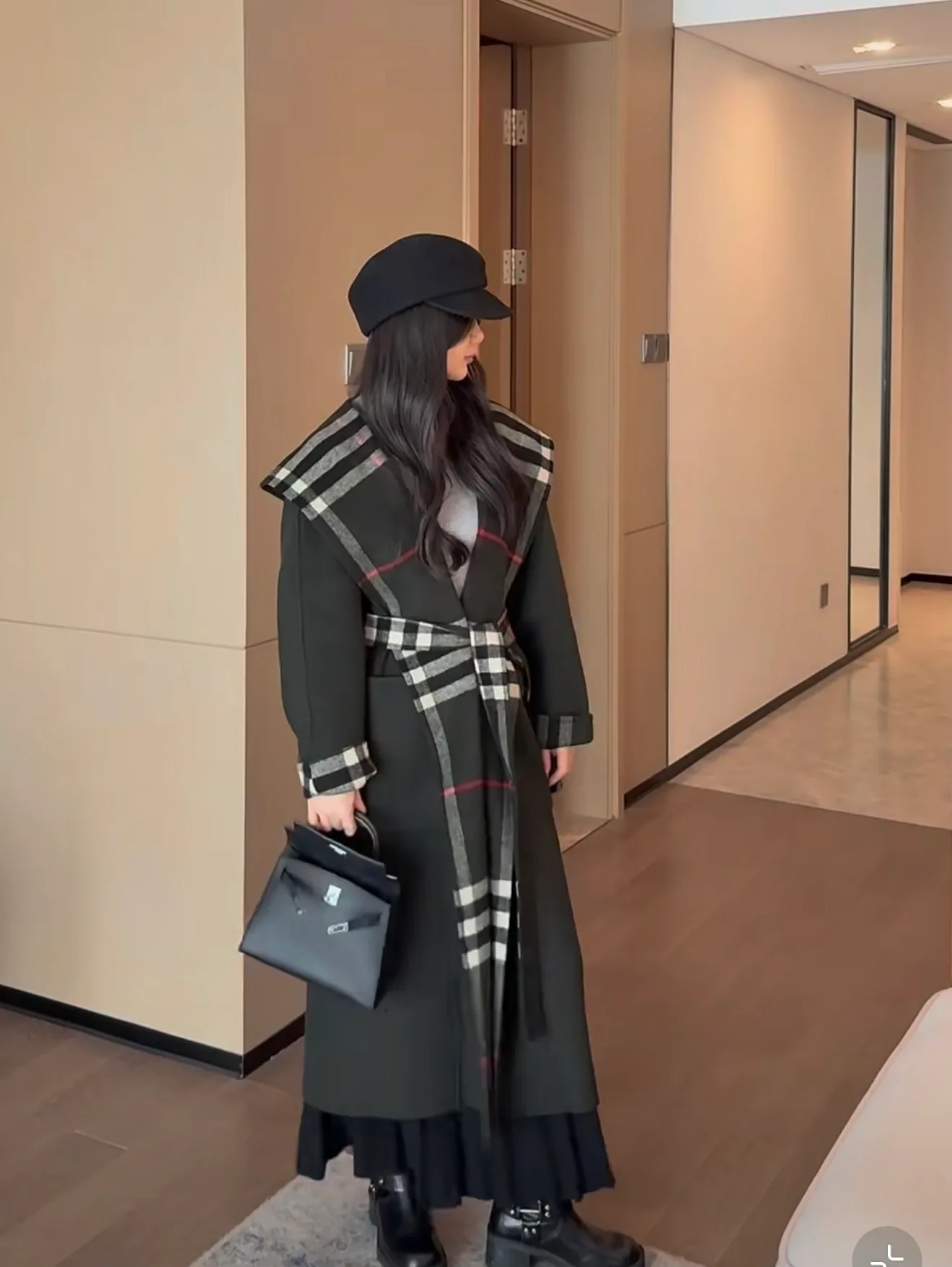 Пальто Женские Burberry 18639111
