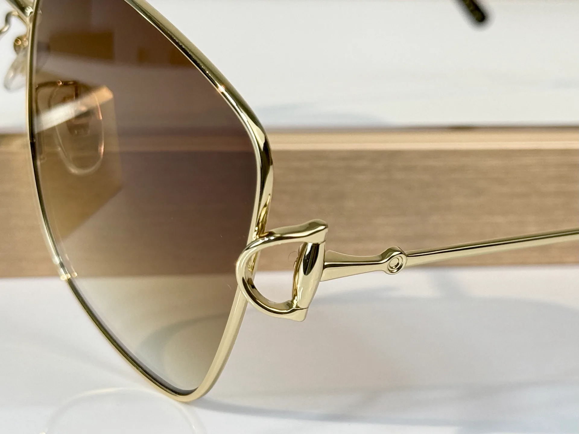 Очки Gucci 18117880