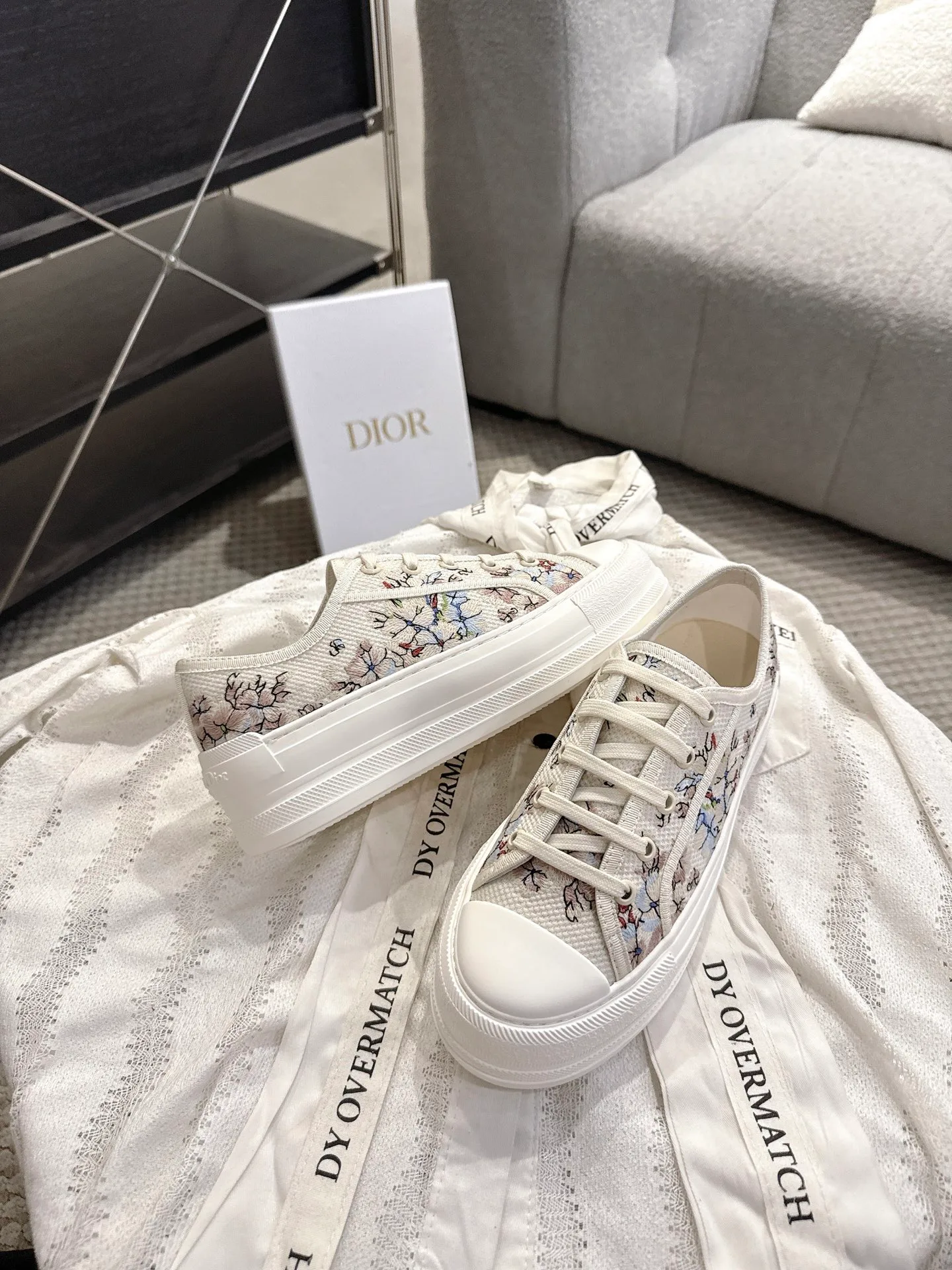 Кроссовки Женские Christian Dior 18255434